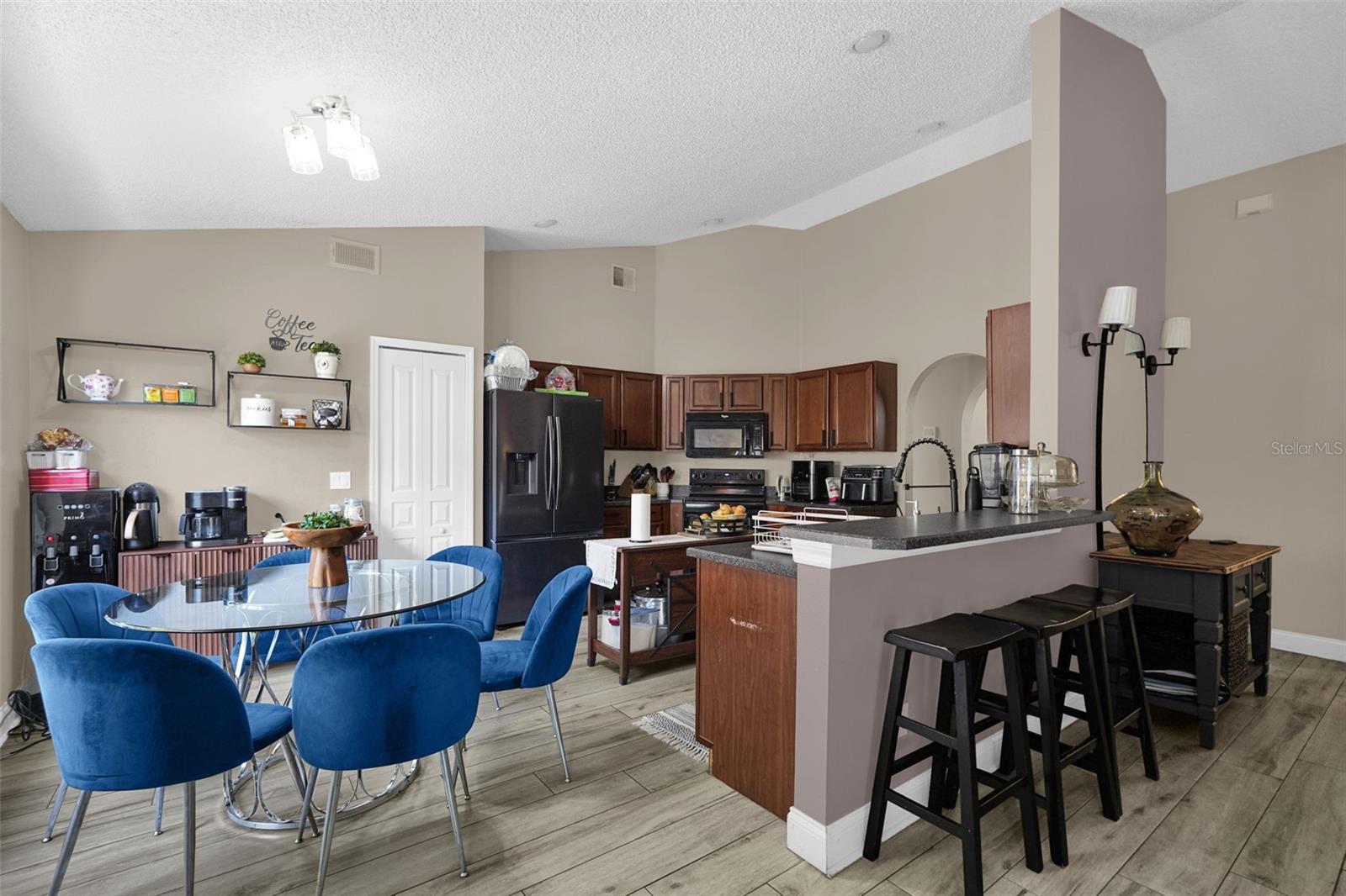 LAKE FLORENCE - Residential