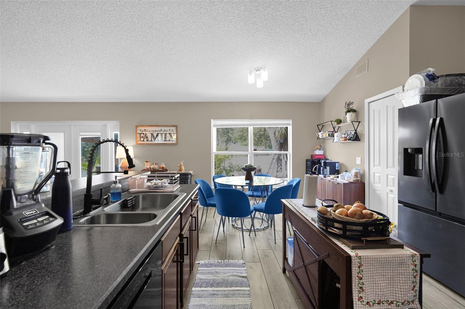 LAKE FLORENCE - Residential