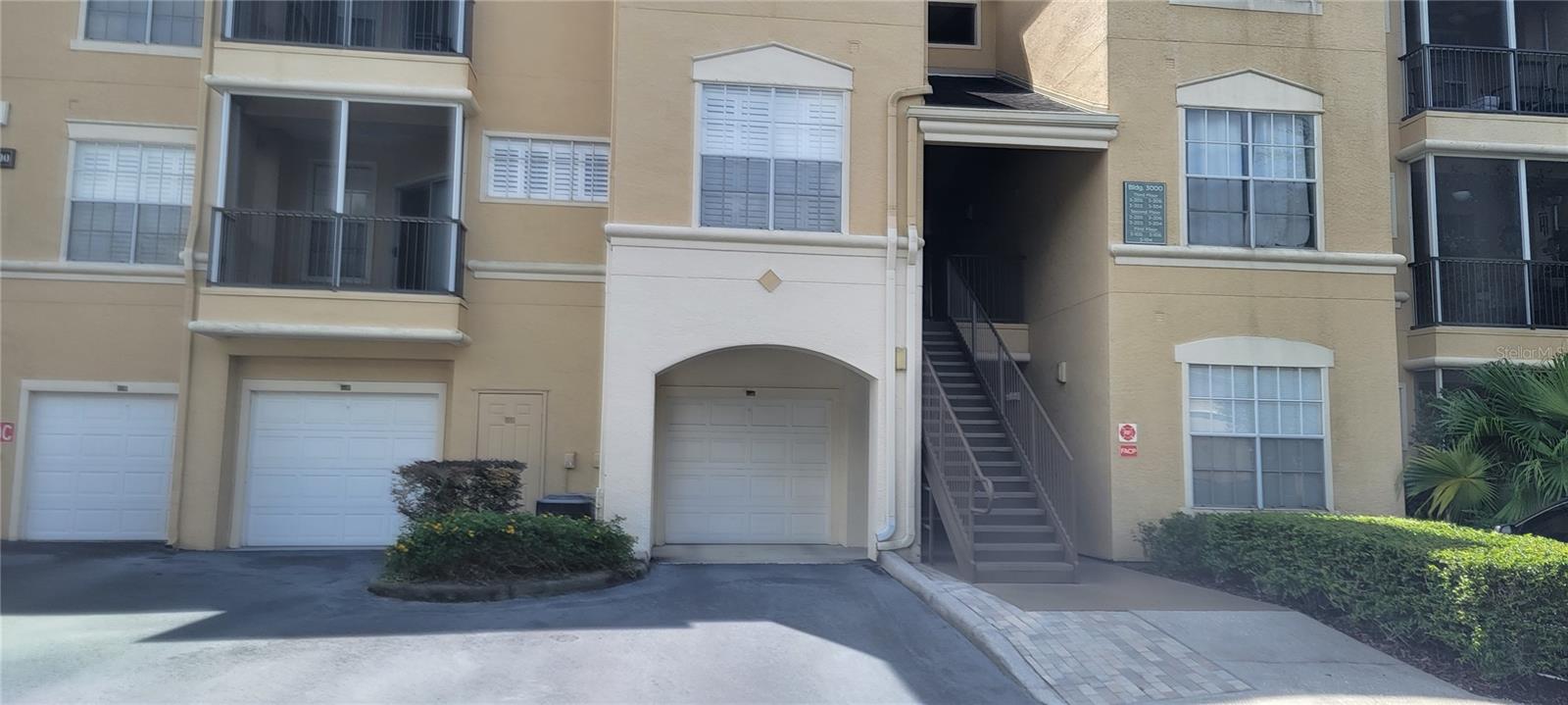 OXFORD PLACE AT TAMPA PALMS A - Residential