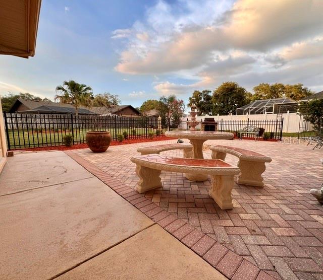 SHERWOOD LAKES - Residential