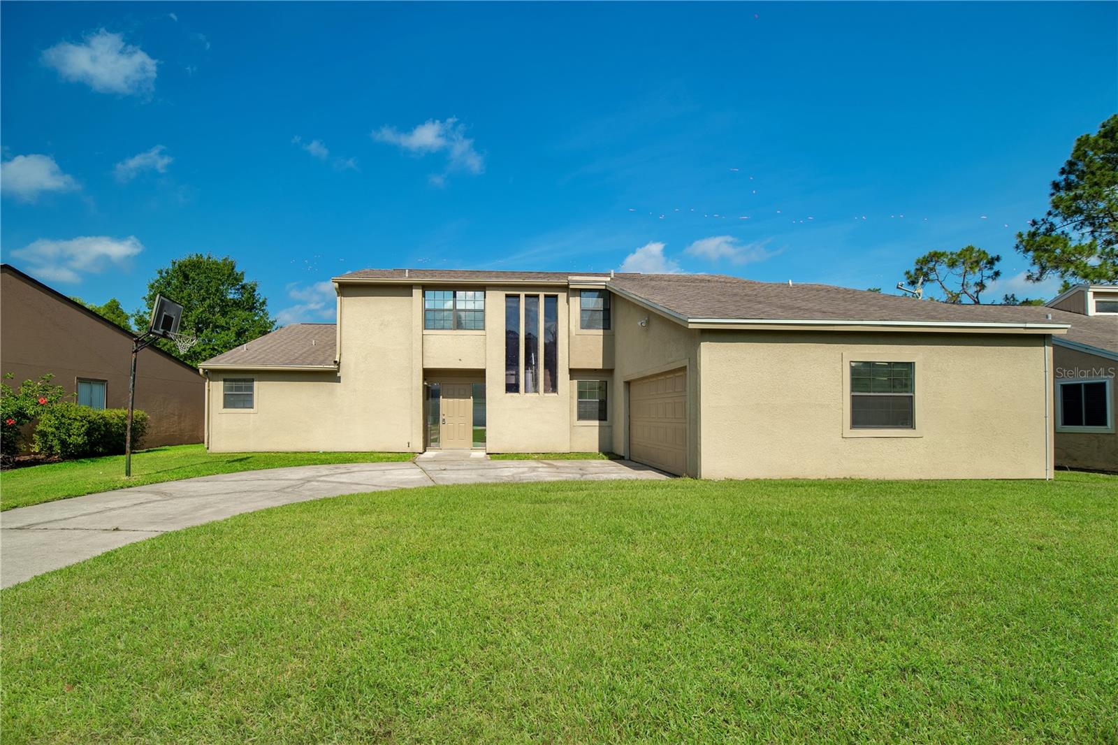 This large 5 bedroom, 3 bathroom home is located on a quiet cul-de-sac in the Bay Run community near local shops, restaurants, and schools with quick access to SR408 and SR417. Features include a spacious, split floor plan, vaulted ceilings, an eat-in kitchen with breakfast bar, a wonderful primary suite with dual sinks and walk-in closet, a laundry room with washer/dryer hookups and extra storage space, and a big backyard. Please note, the garage has been converted into an additional bedroom.


Schedule a showing or submit an application online. All Real Property Management & Realty residents enjoy convenience and well-maintained homes, with our safe and secure online portal where you can submit maintenance requests and pay online with multiple payment options, and a 24/7 emergency maintenance response team. Please note the listed amenities may not be accurate.