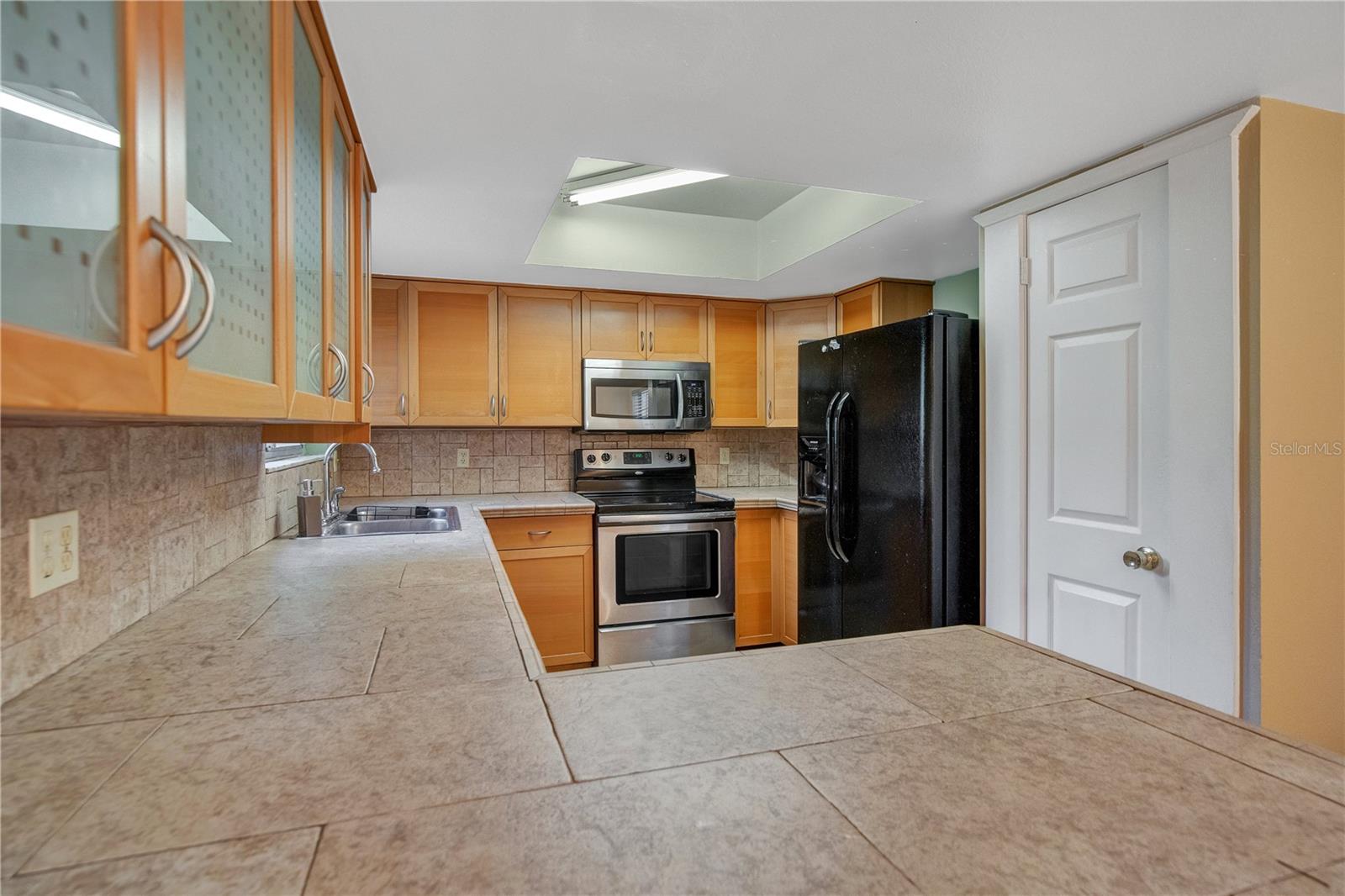 BAY RUN SEC 03 - Residential Lease