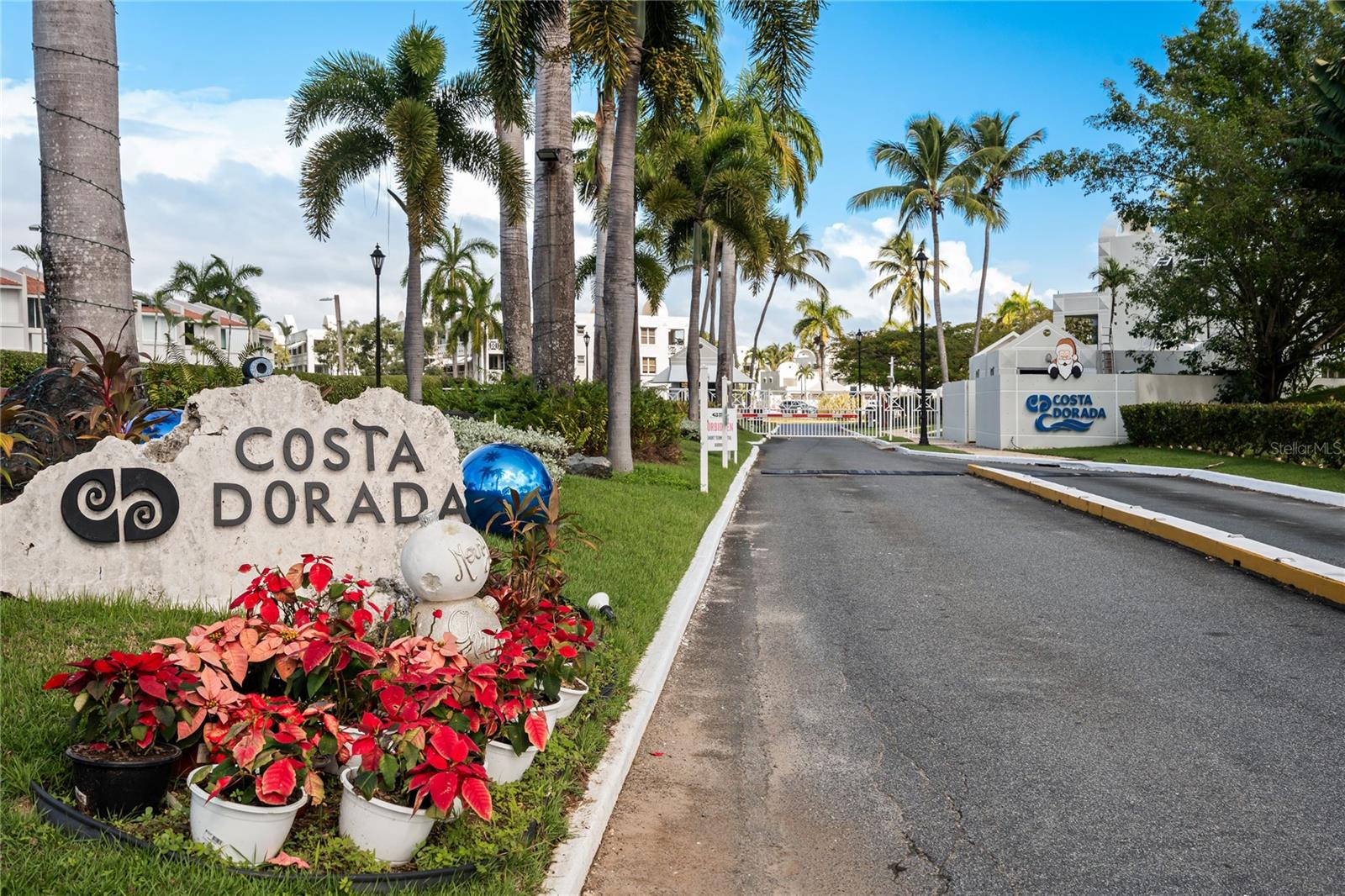 COSTA DORADA - Residential