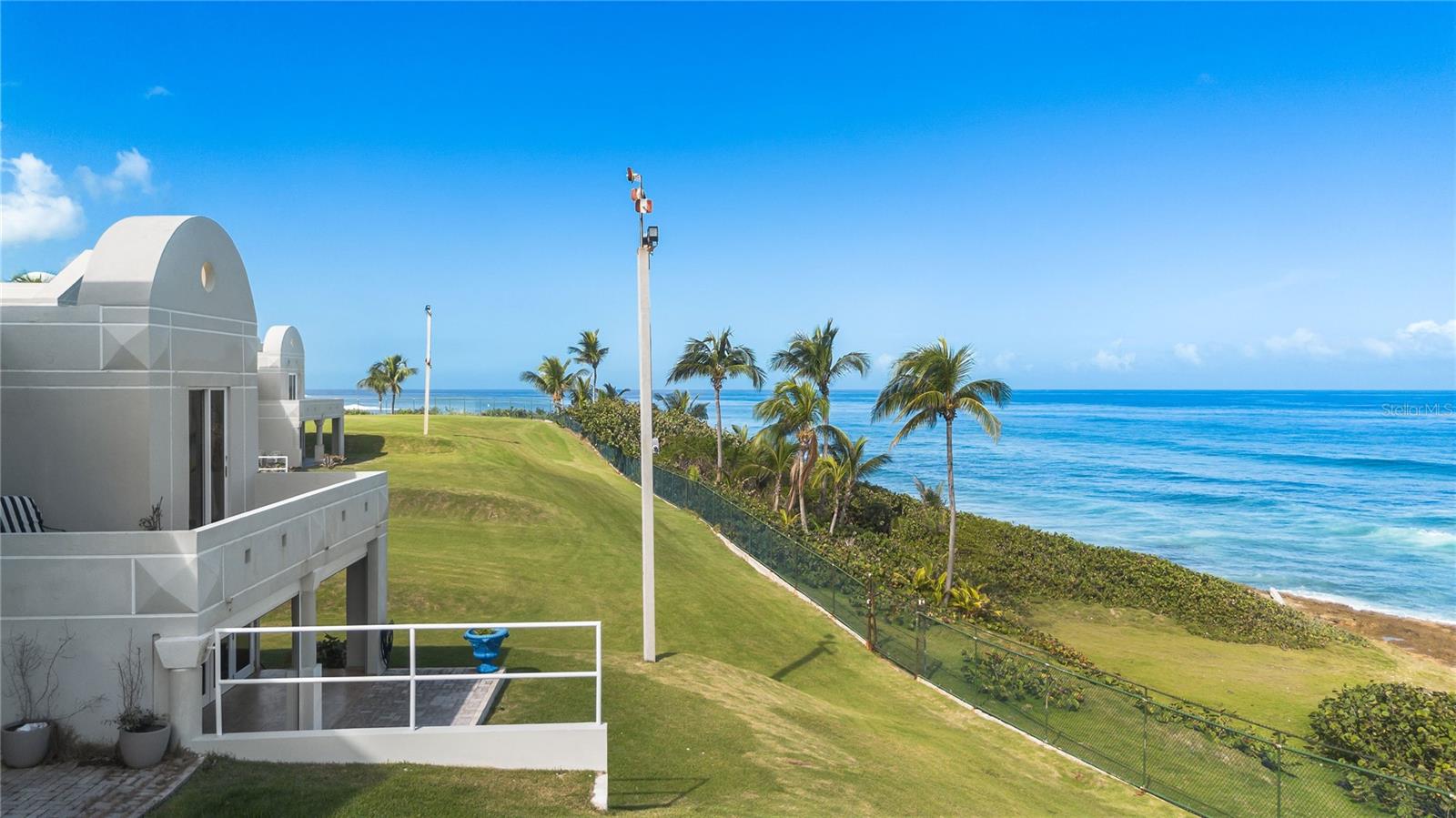 COSTA DORADA - Residential