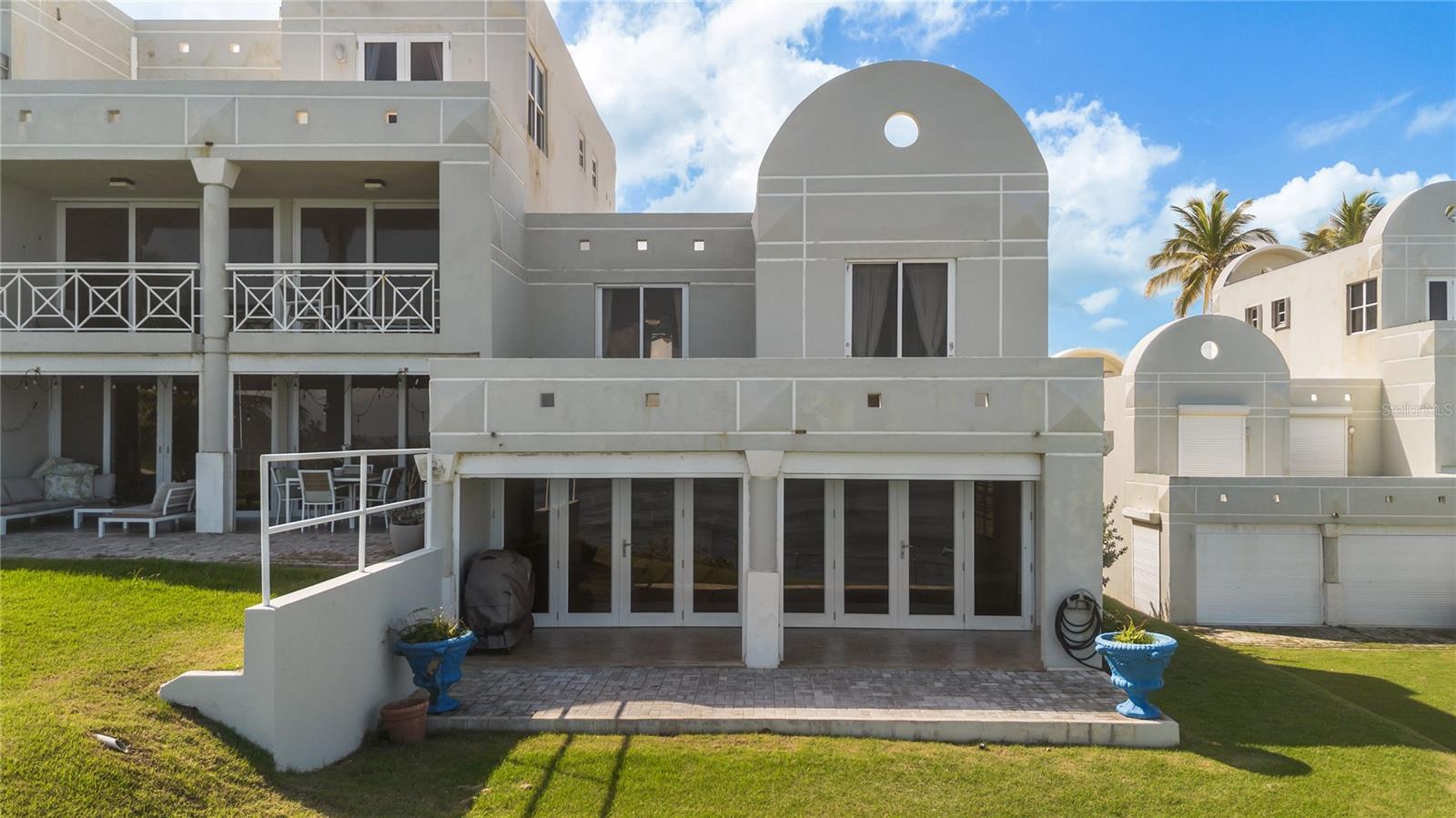COSTA DORADA - Residential