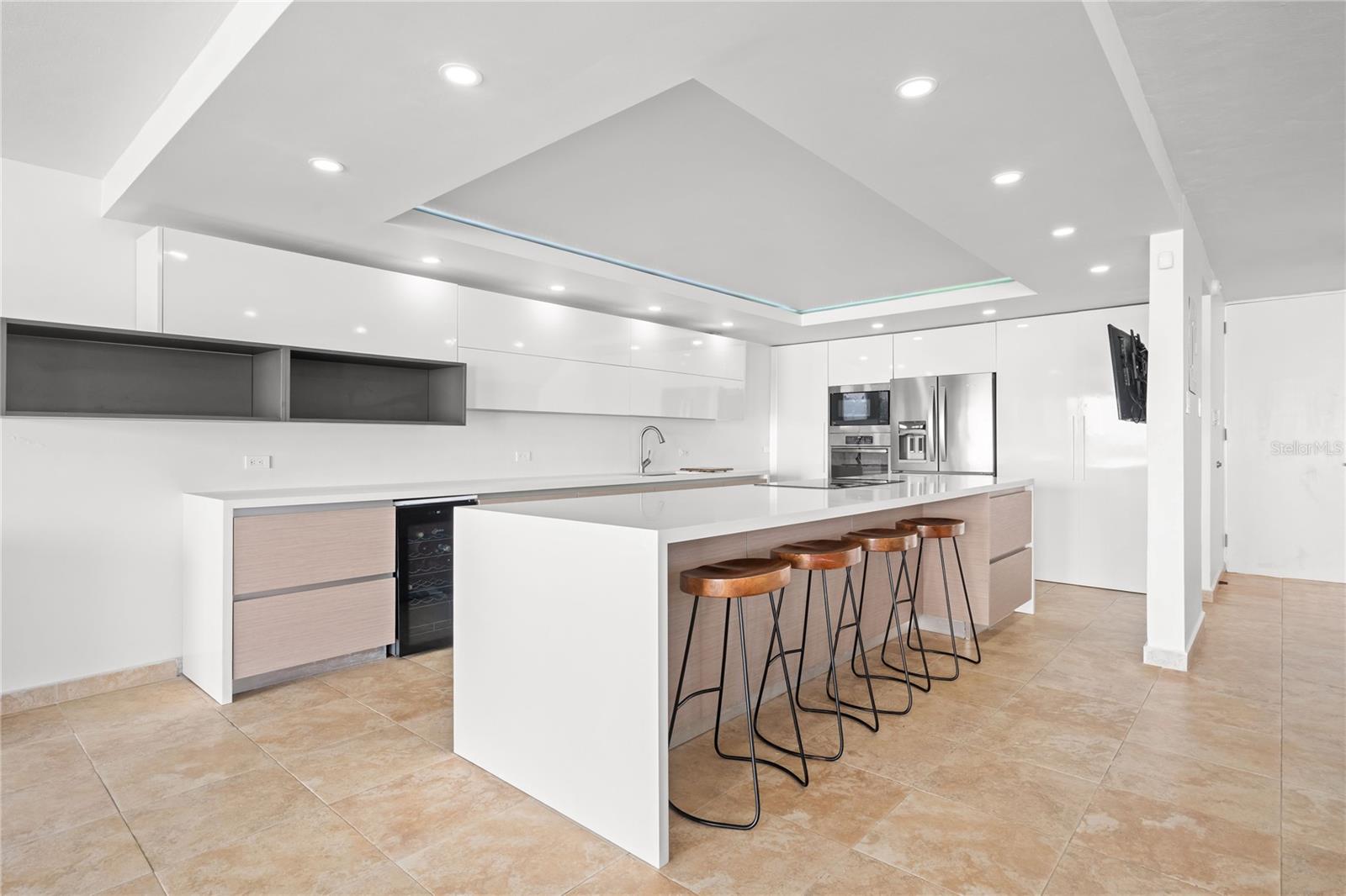 COSTA DORADA - Residential