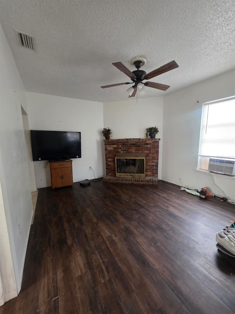 MAR-LEE ACRES - Residential