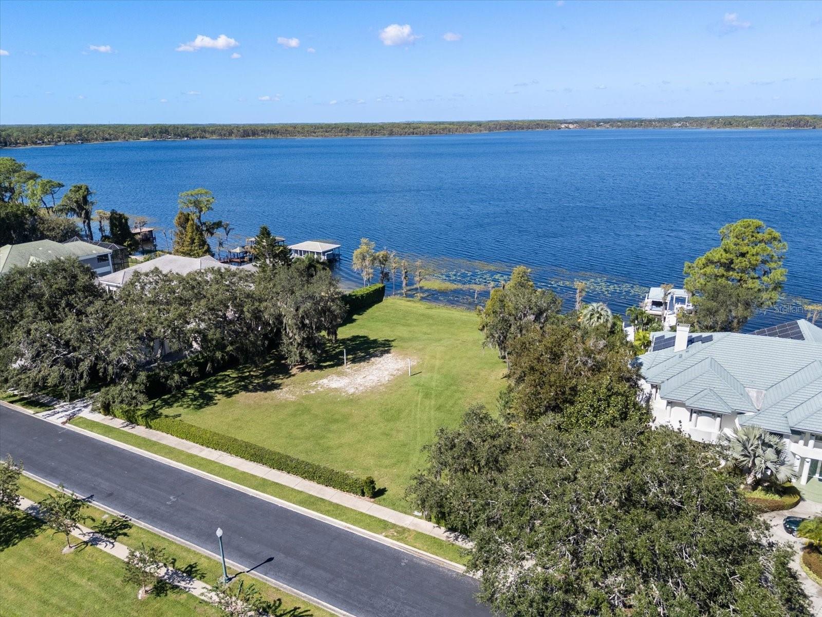 CYPRESS POINT - Residential