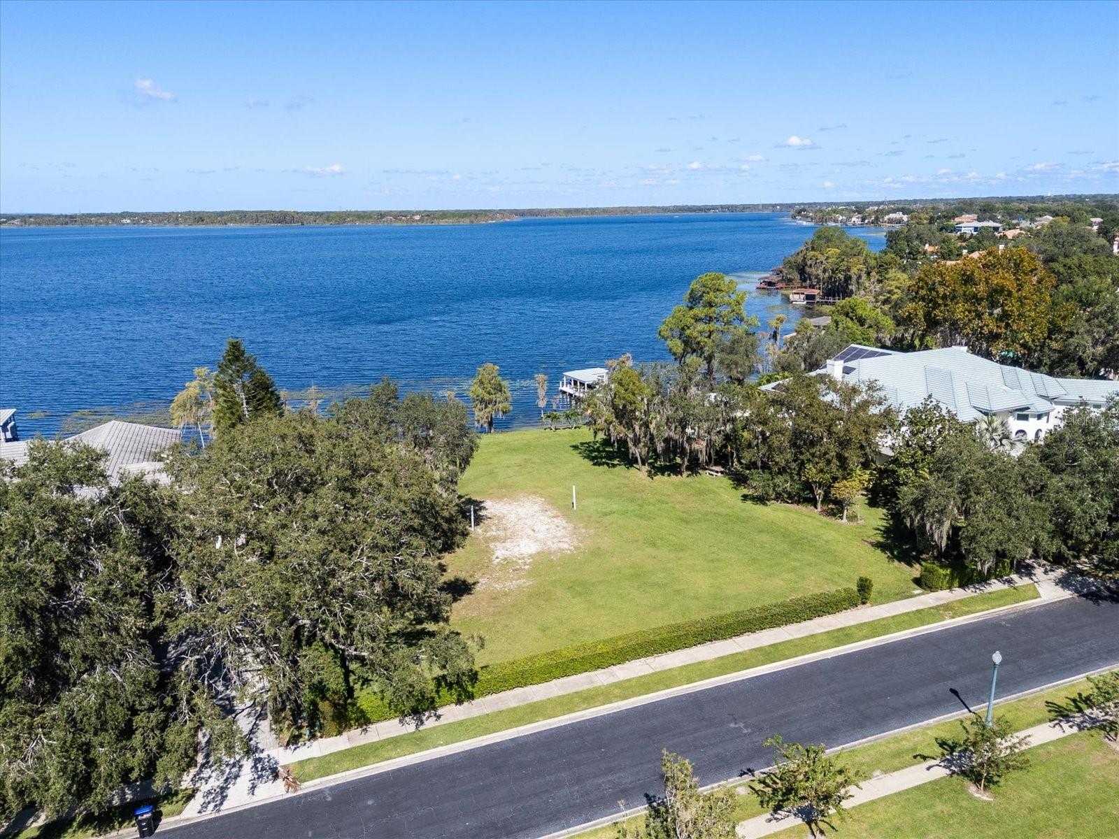 CYPRESS POINT - Residential