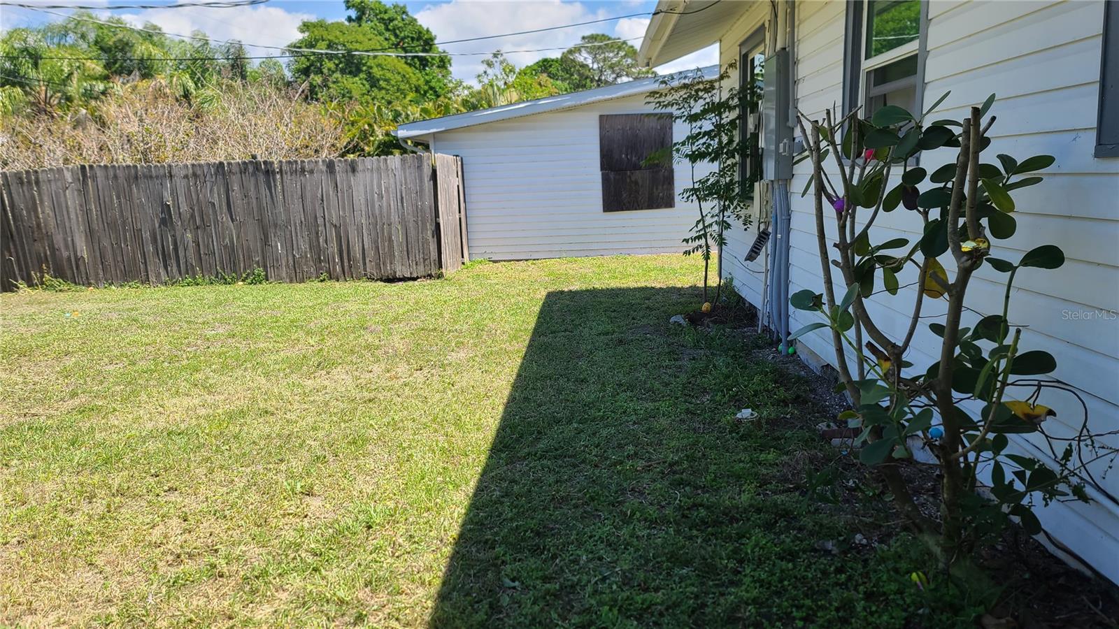 HARBOR OAKS - Residential