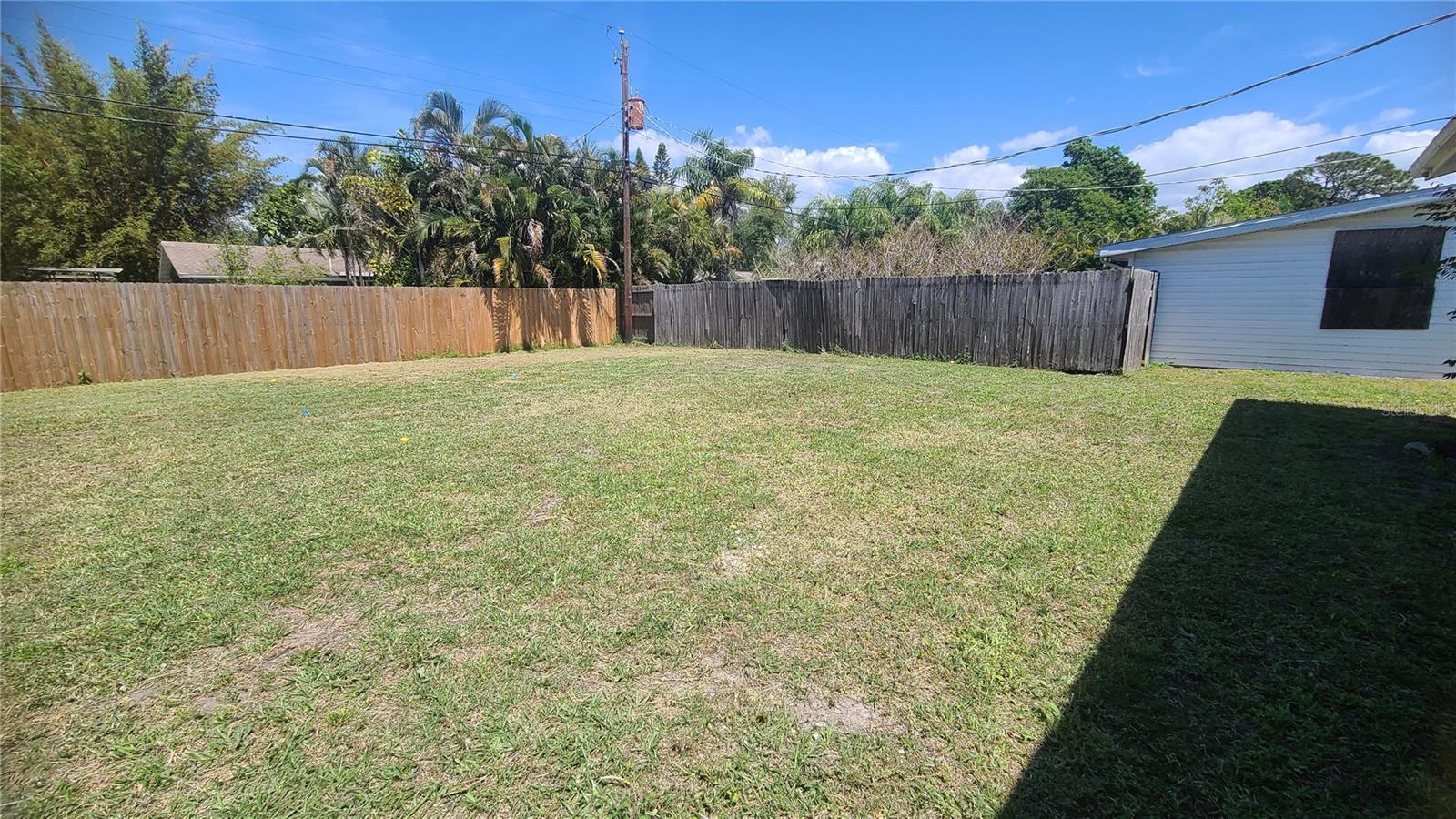 HARBOR OAKS - Residential