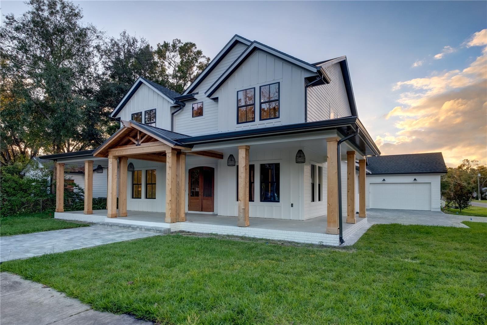 RIVERSIDE NORTH - Residential