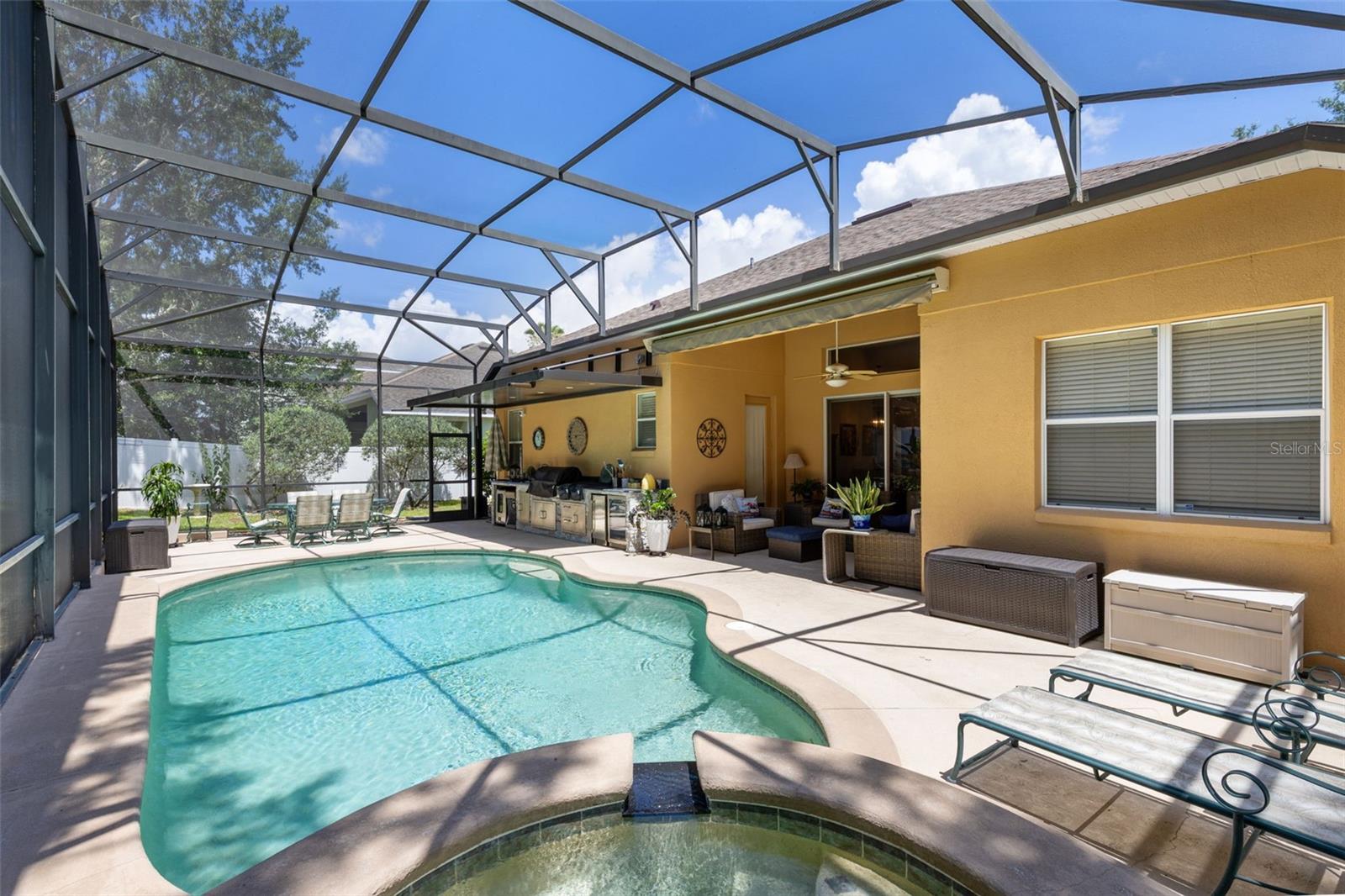 ALEXANDRIA PLACE - Residential