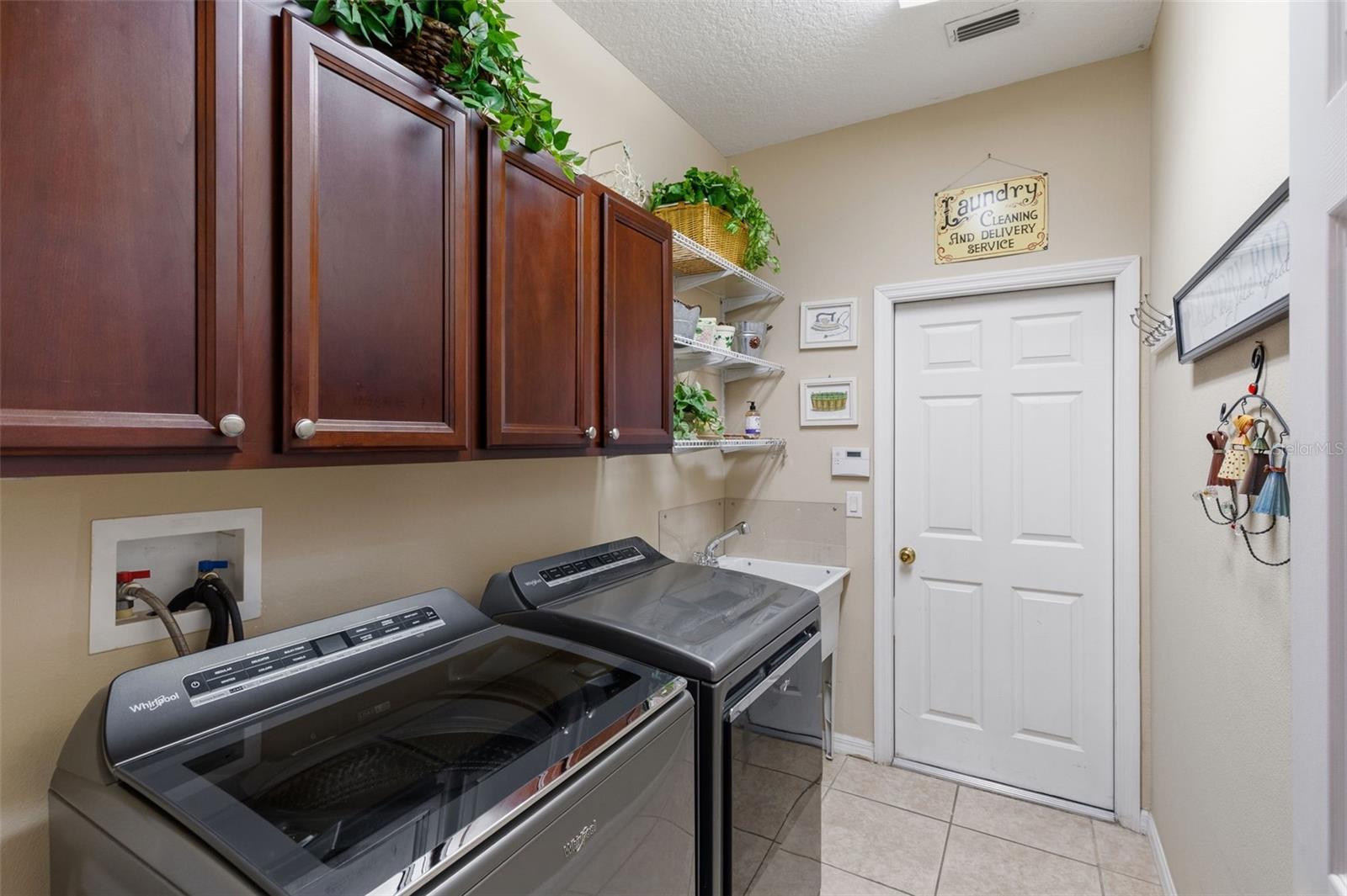 ALEXANDRIA PLACE - Residential