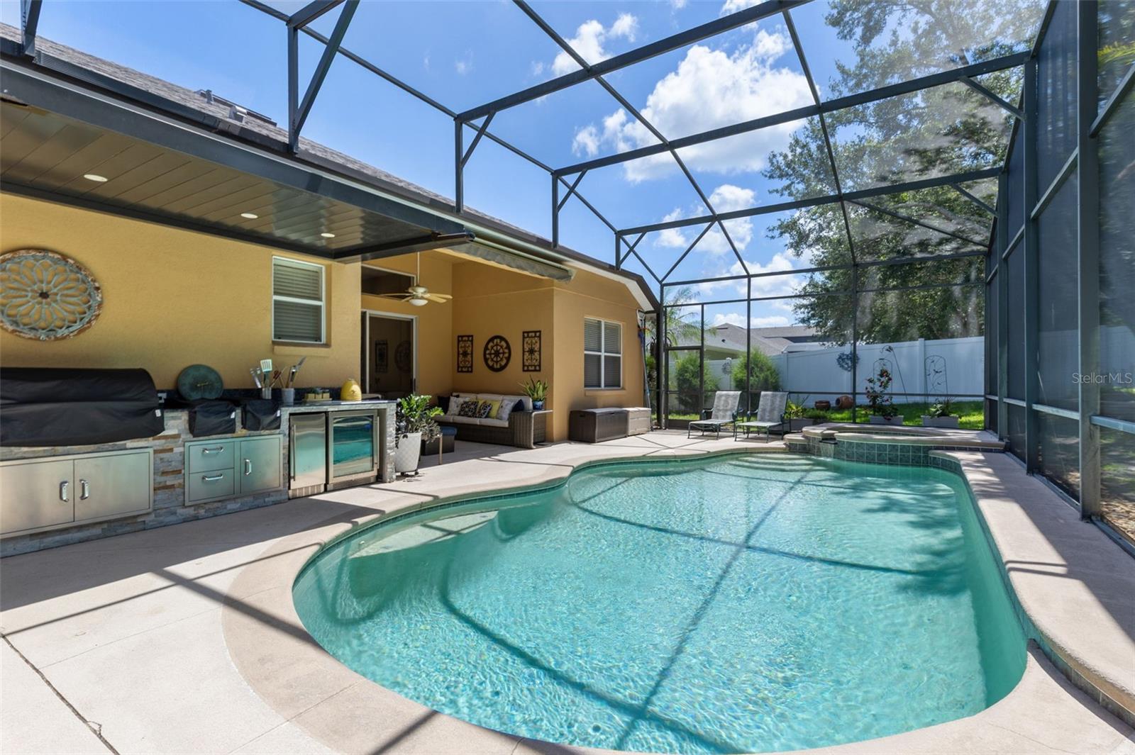 ALEXANDRIA PLACE - Residential