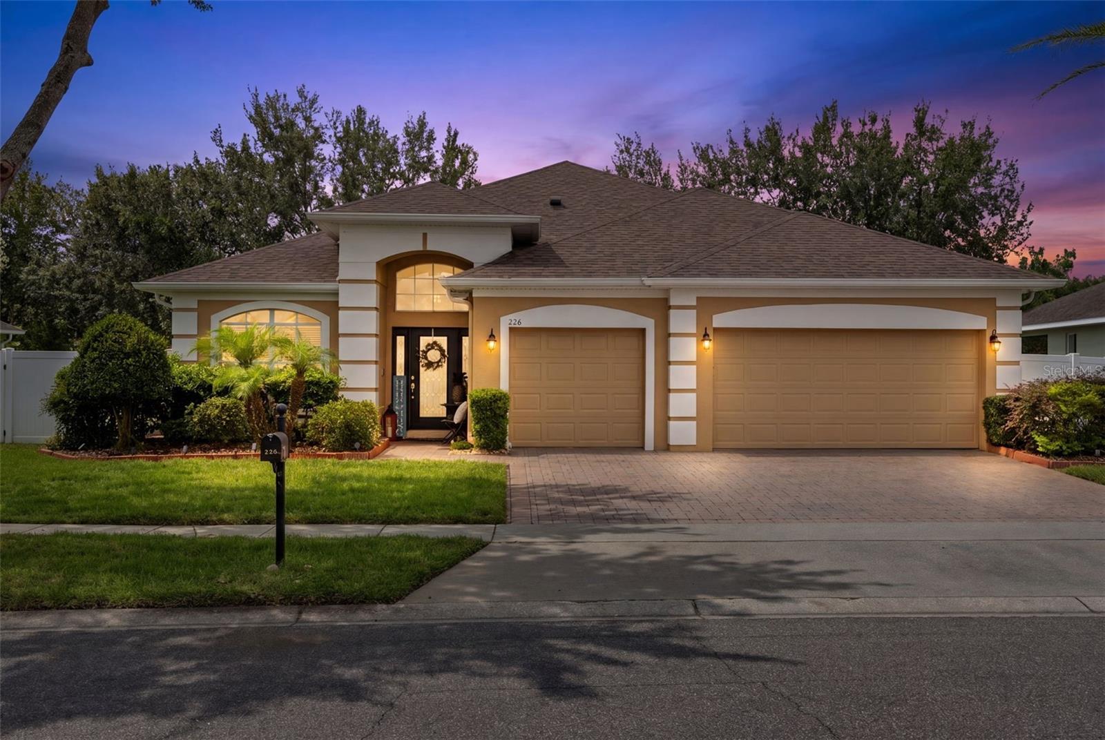 ALEXANDRIA PLACE - Residential