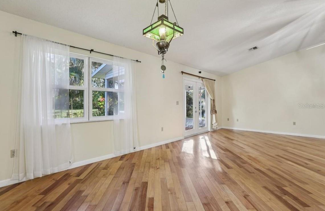 SCOTTISH HLNDS CONDO - Residential