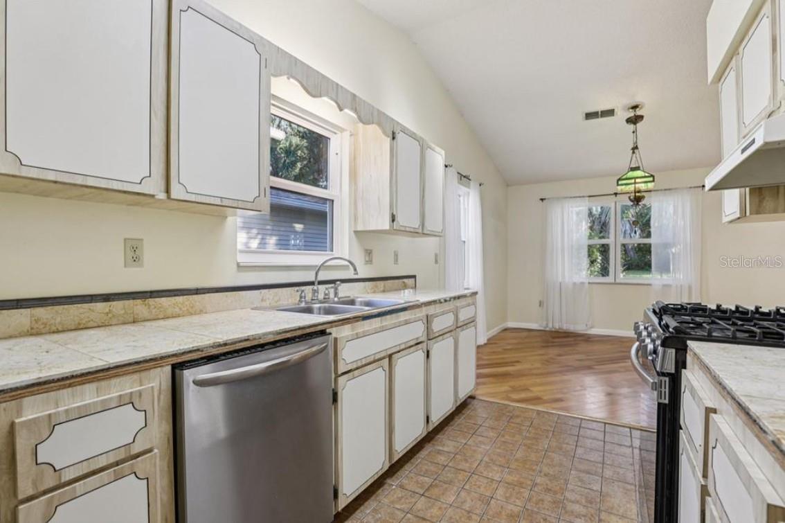 SCOTTISH HLNDS CONDO - Residential