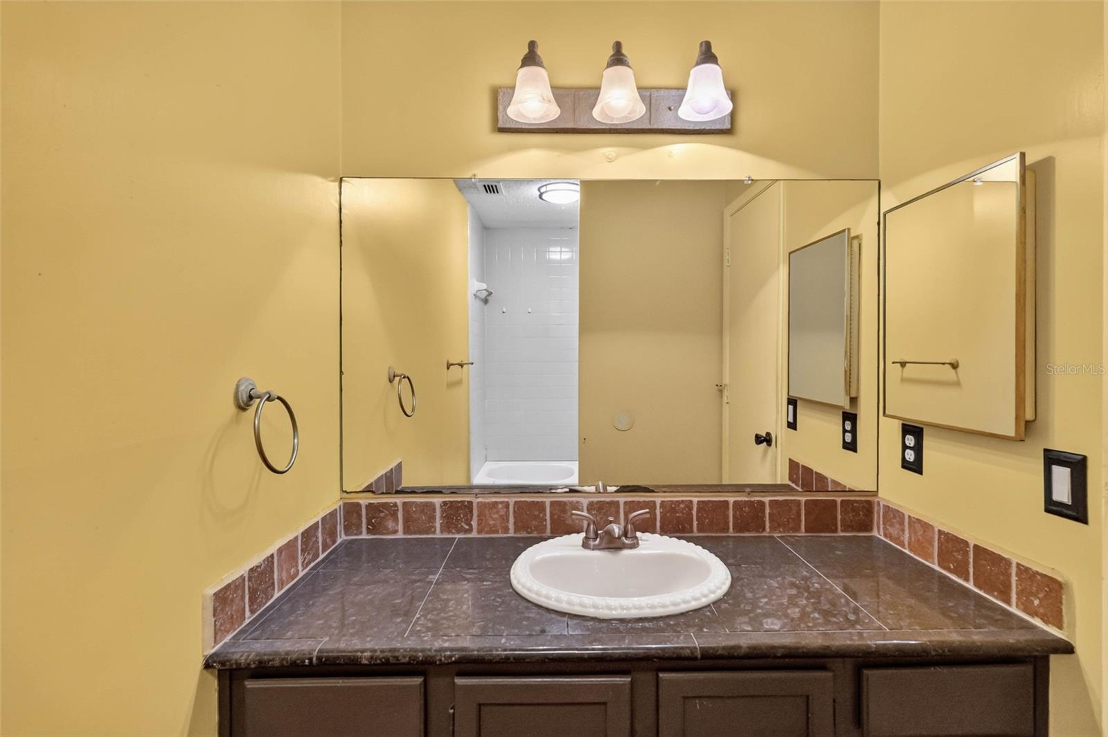 SILVER RIDGE PH 01 - Residential