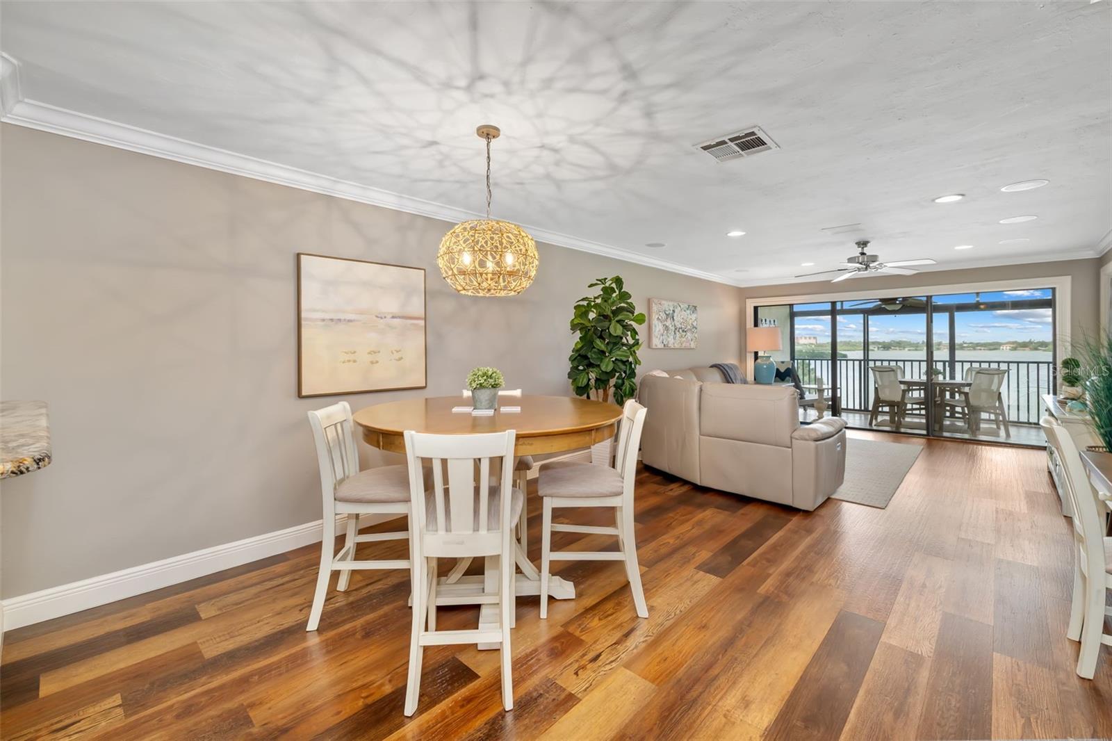 SUNRISE COVE SEC 2 - Residential