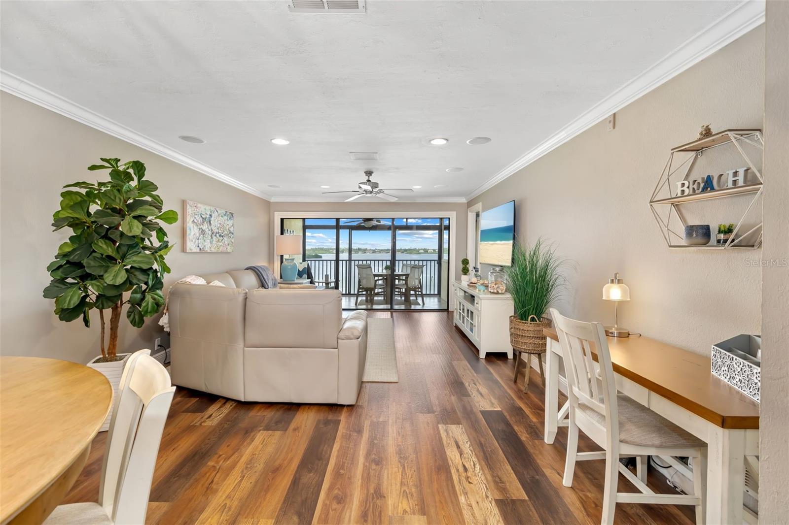SUNRISE COVE SEC 2 - Residential