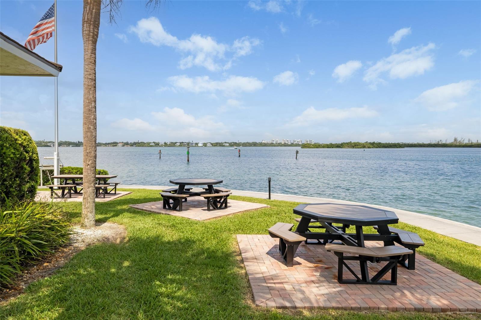SUNRISE COVE SEC 2 - Residential