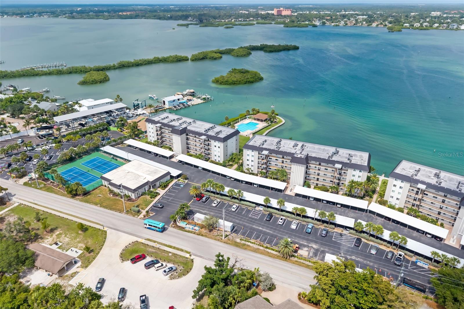 SUNRISE COVE SEC 2 - Residential