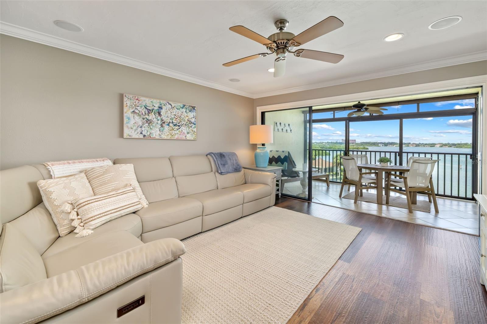 SUNRISE COVE SEC 2 - Residential