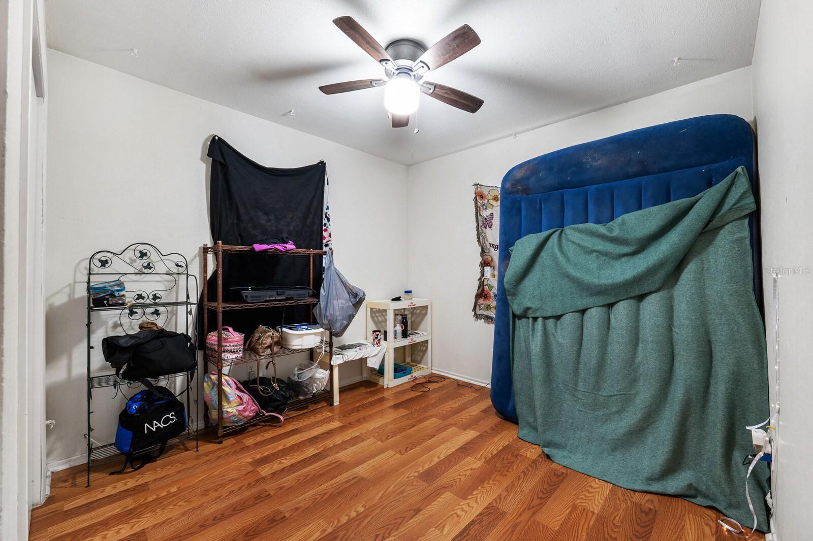 LELLMAN HEIGHTS 1ST SEC - Residential Income
