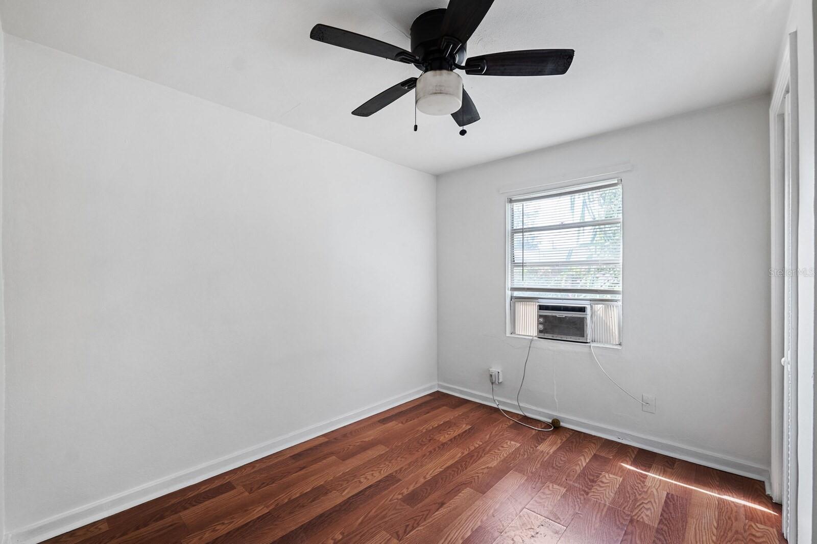LELLMAN HEIGHTS 1ST SEC - Residential Income