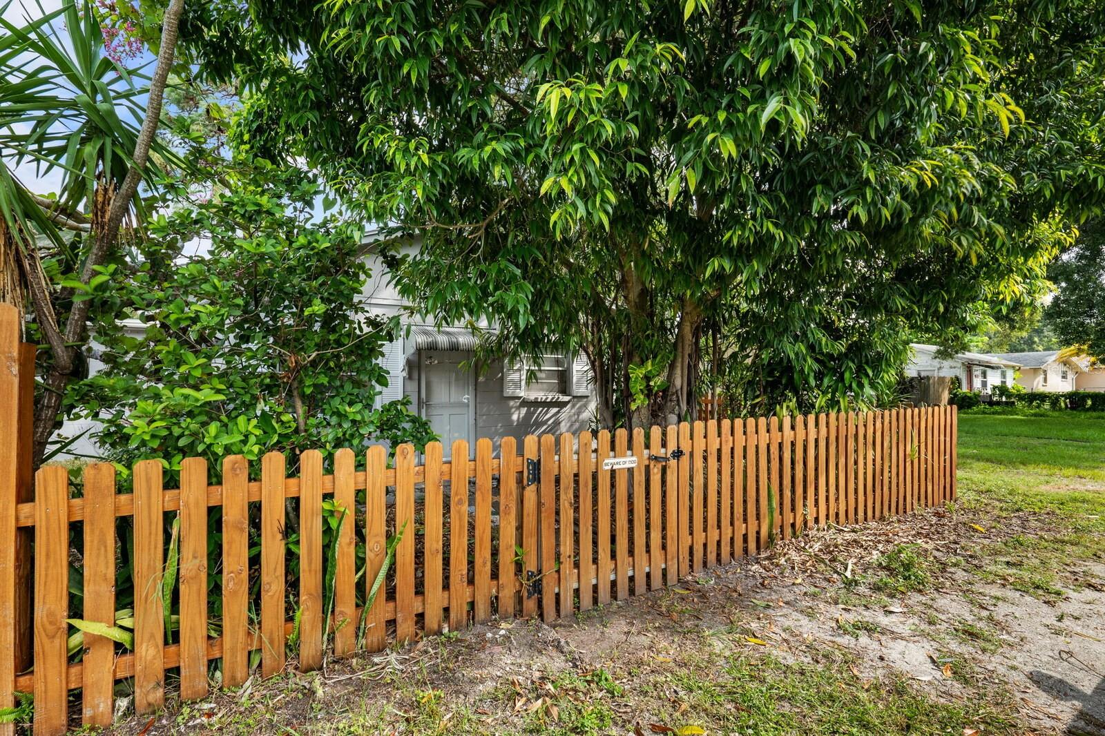 LELLMAN HEIGHTS 1ST SEC - Residential Income