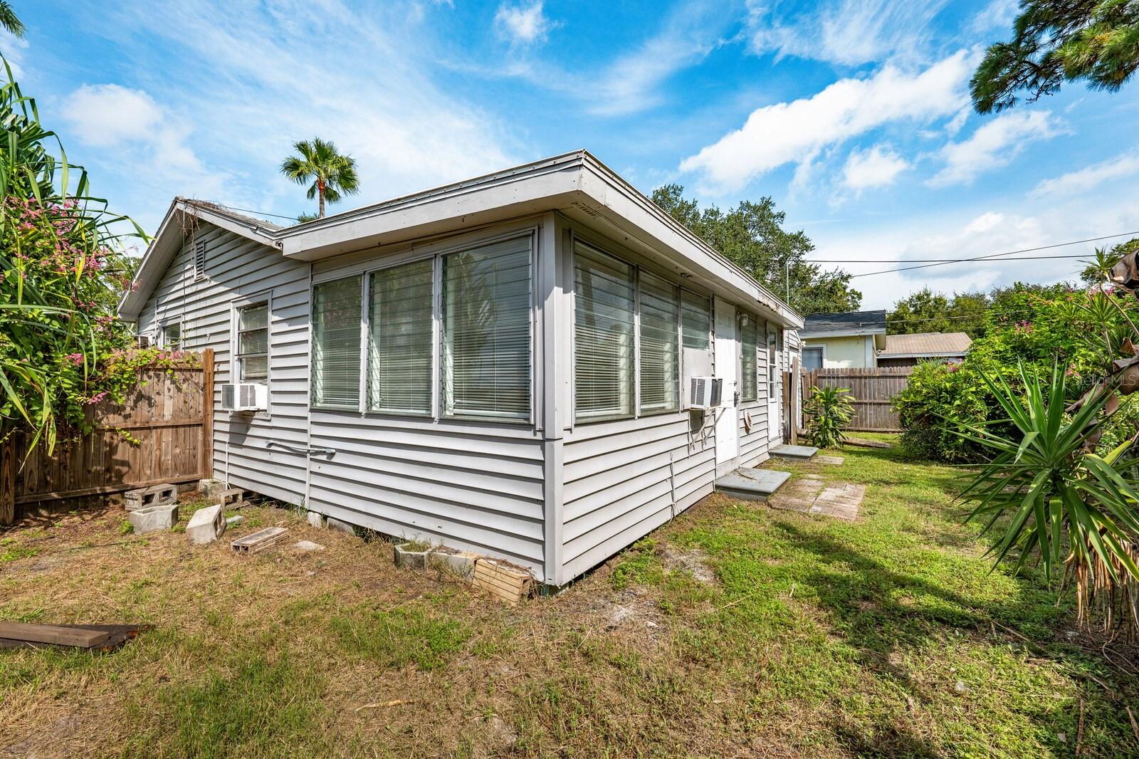 LELLMAN HEIGHTS 1ST SEC - Residential Income