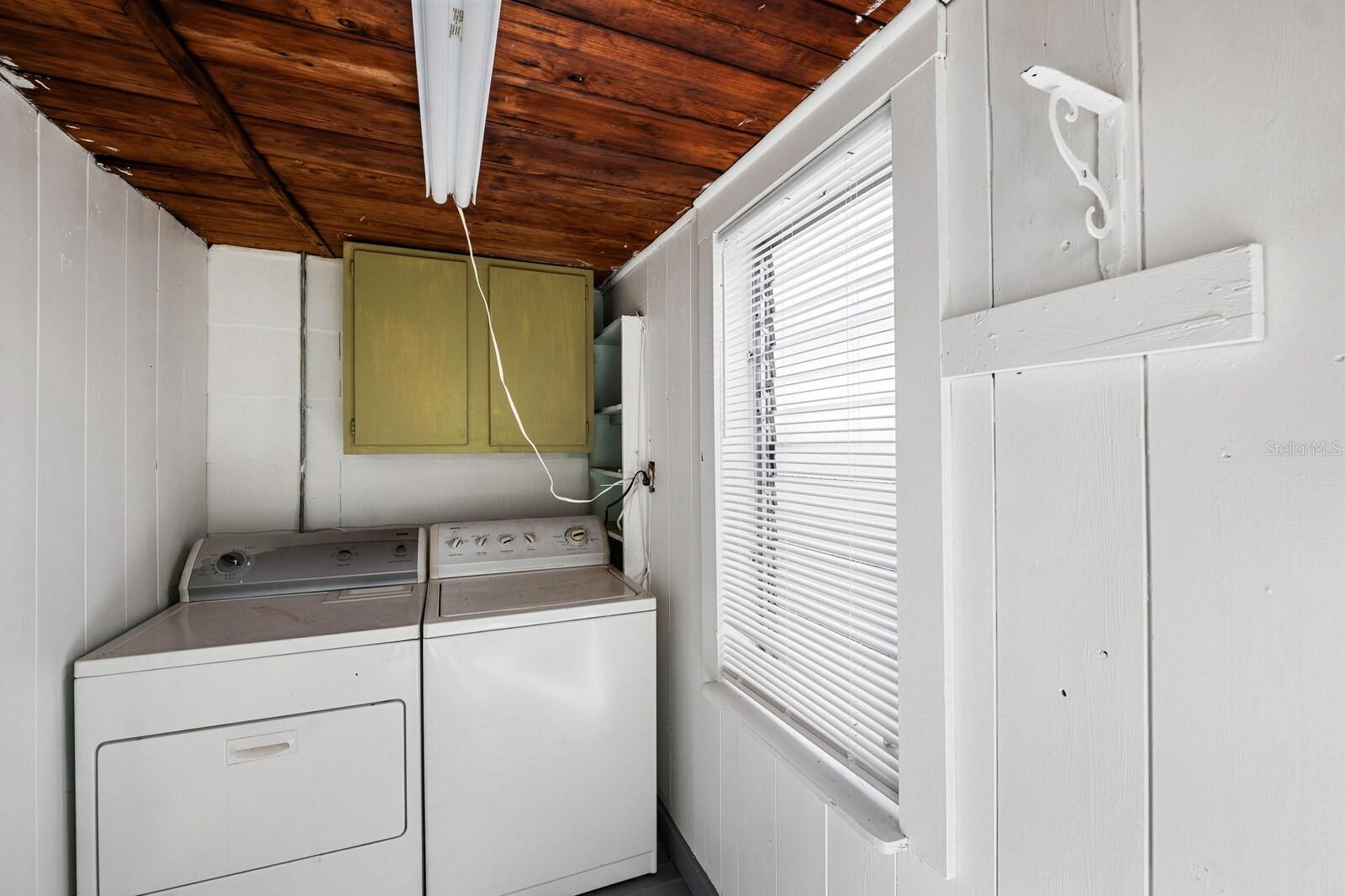 LELLMAN HEIGHTS 1ST SEC - Residential Income