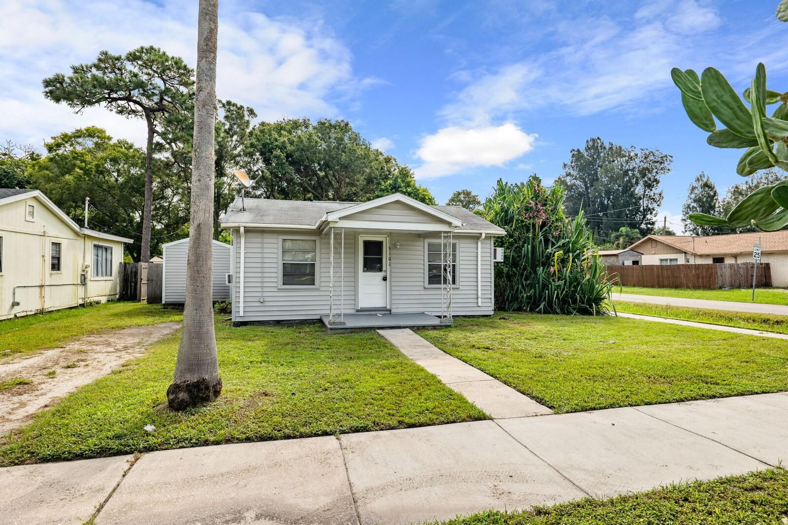 LELLMAN HEIGHTS 1ST SEC - Residential Income