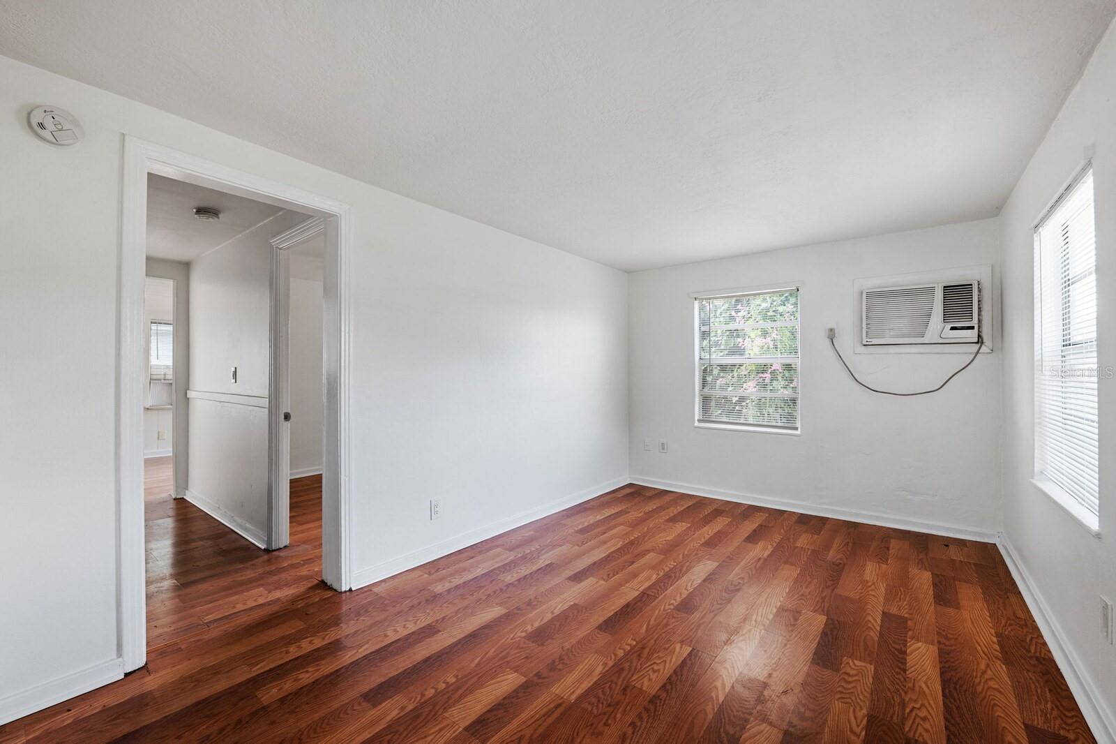 LELLMAN HEIGHTS 1ST SEC - Residential Income