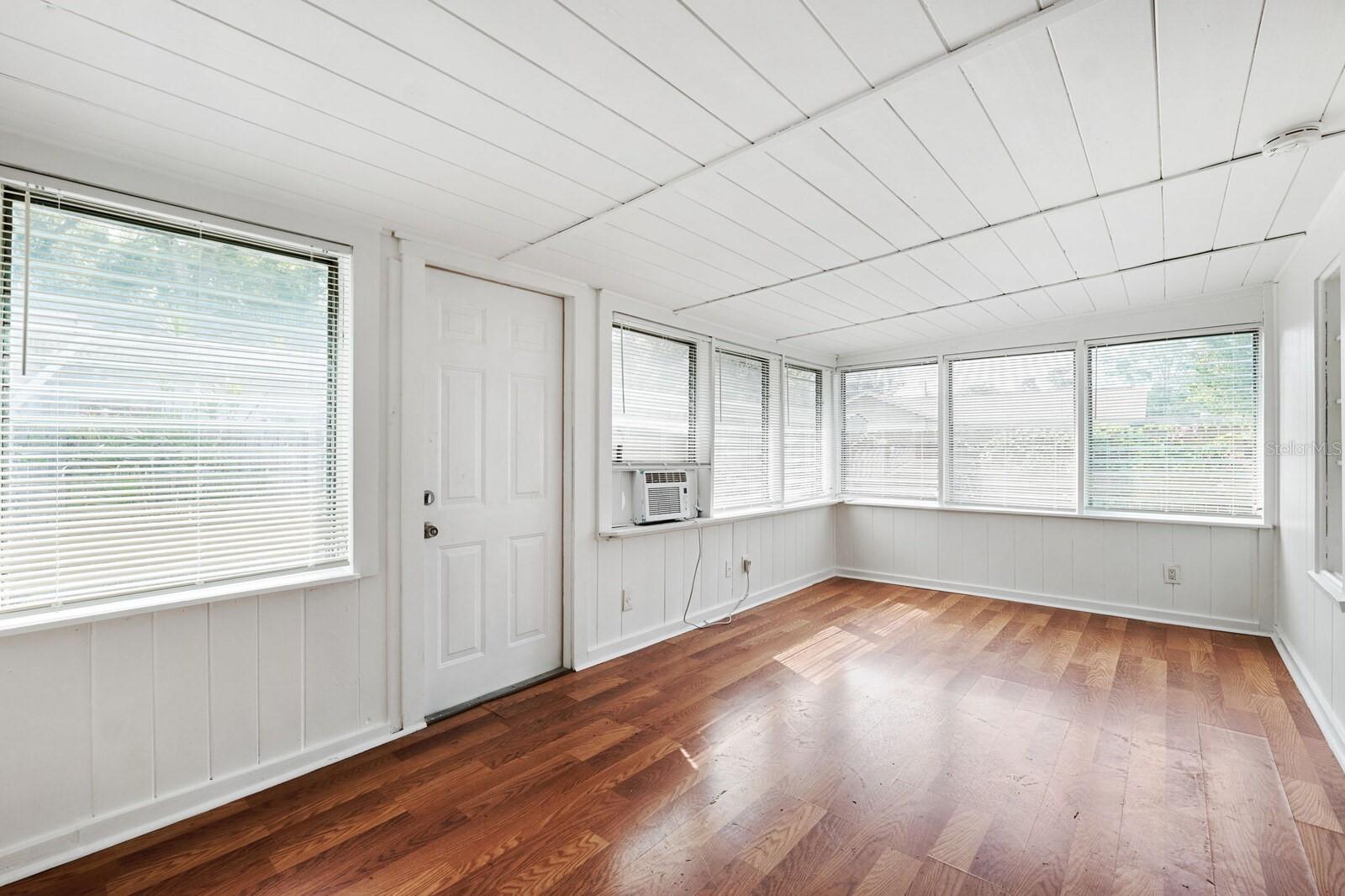 LELLMAN HEIGHTS 1ST SEC - Residential Income