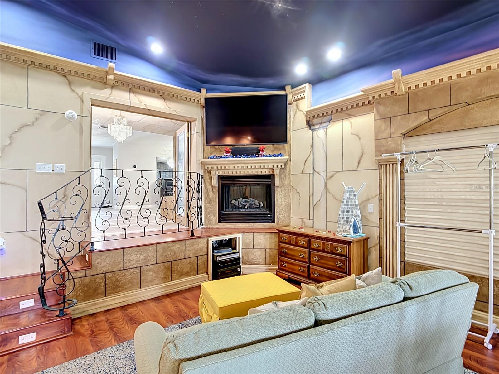 FLANIGAN C R SUB - Residential