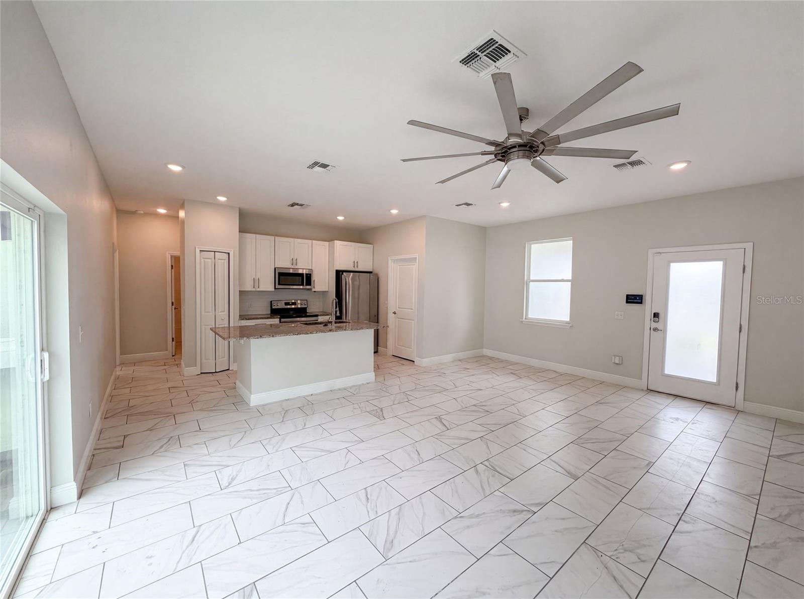 DELTONA LAKES UNIT 07 - Residential