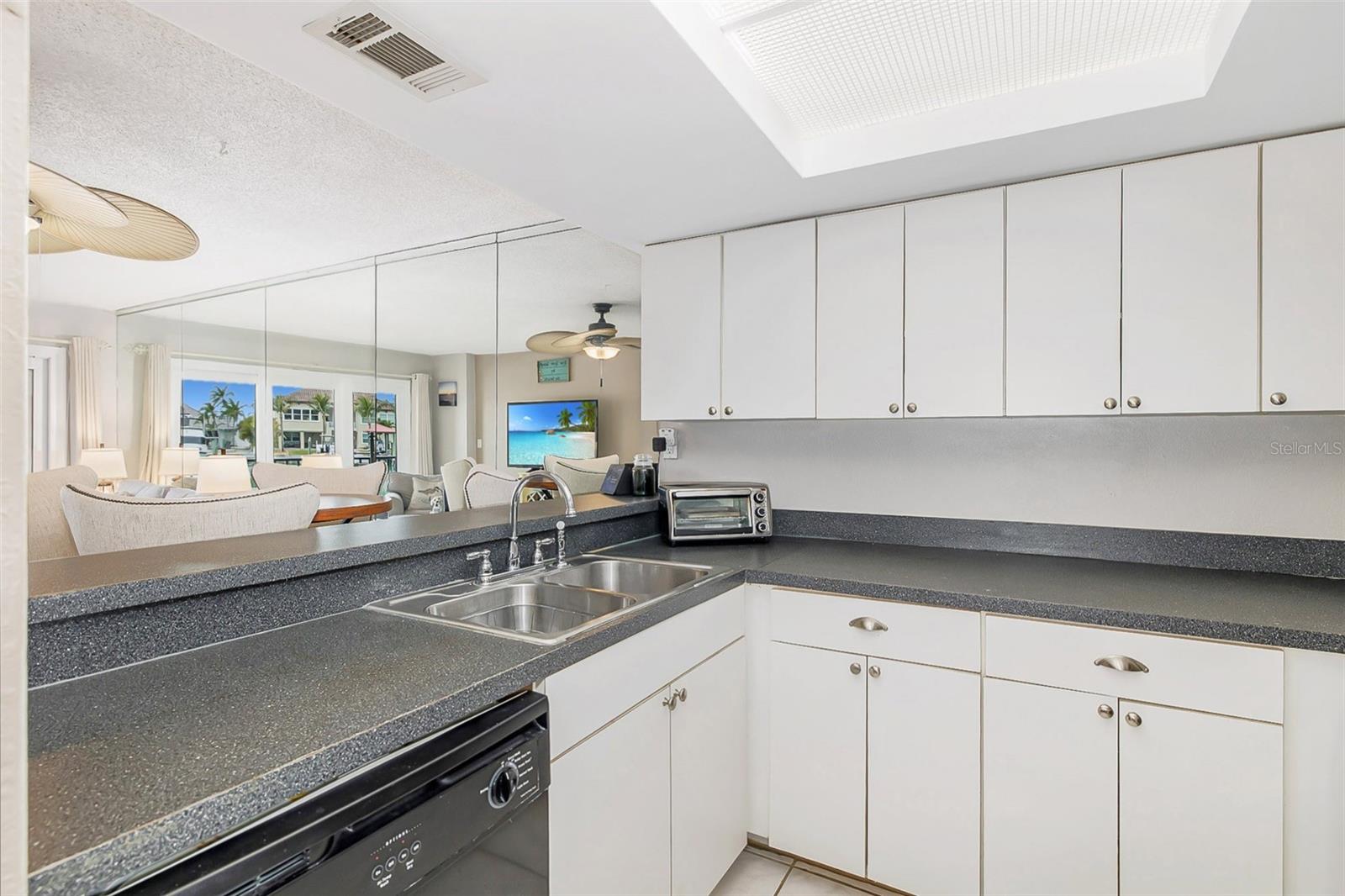 51 ISLAND WAY CONDO - Residential