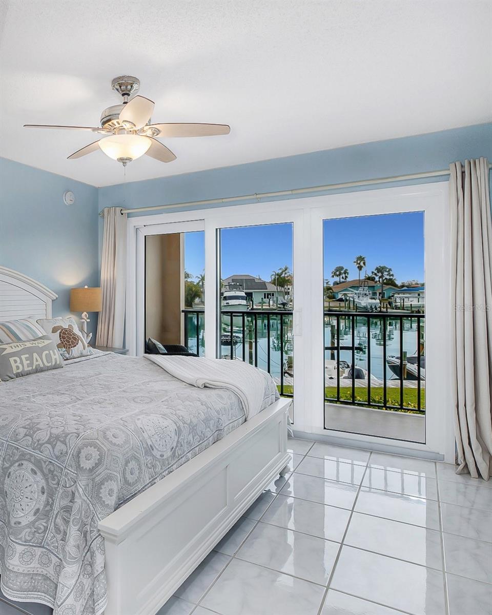51 ISLAND WAY CONDO - Residential