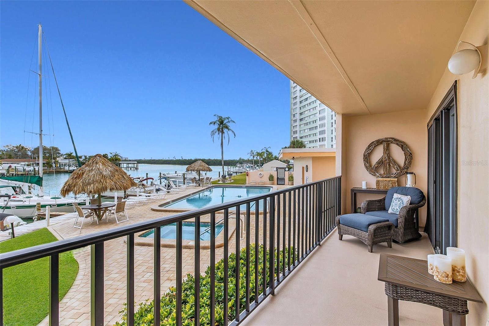 51 ISLAND WAY CONDO - Residential