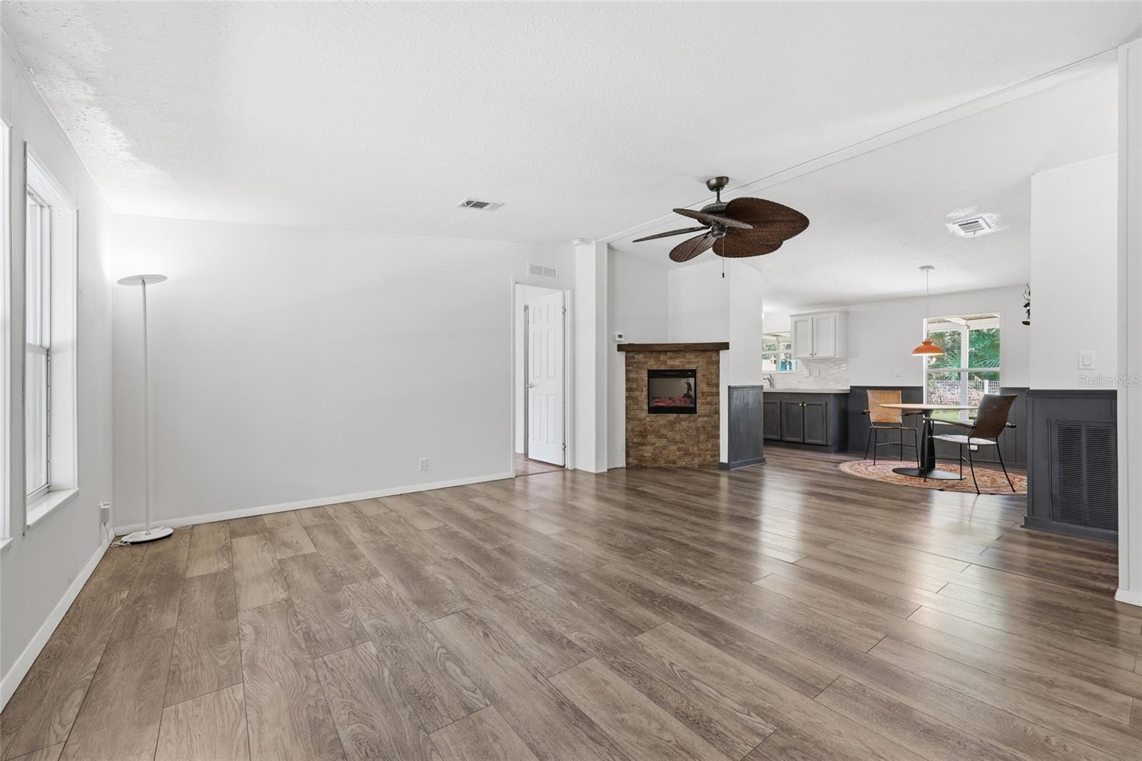 WILLISTON HYLNDS GOLF & C CLUB ESTATE - Residential