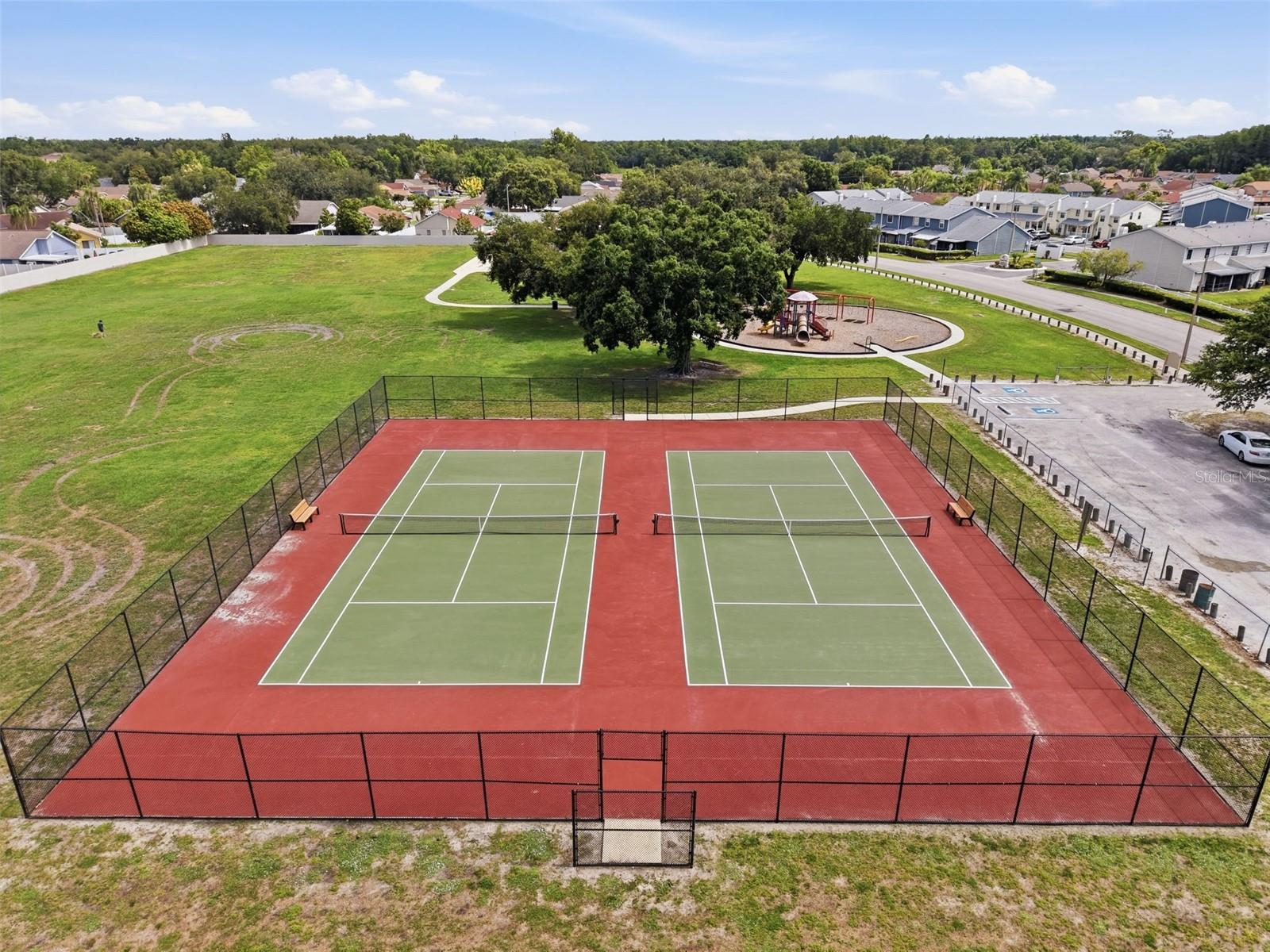 HAMPTON PARK TWNHMS UN 3 - Residential