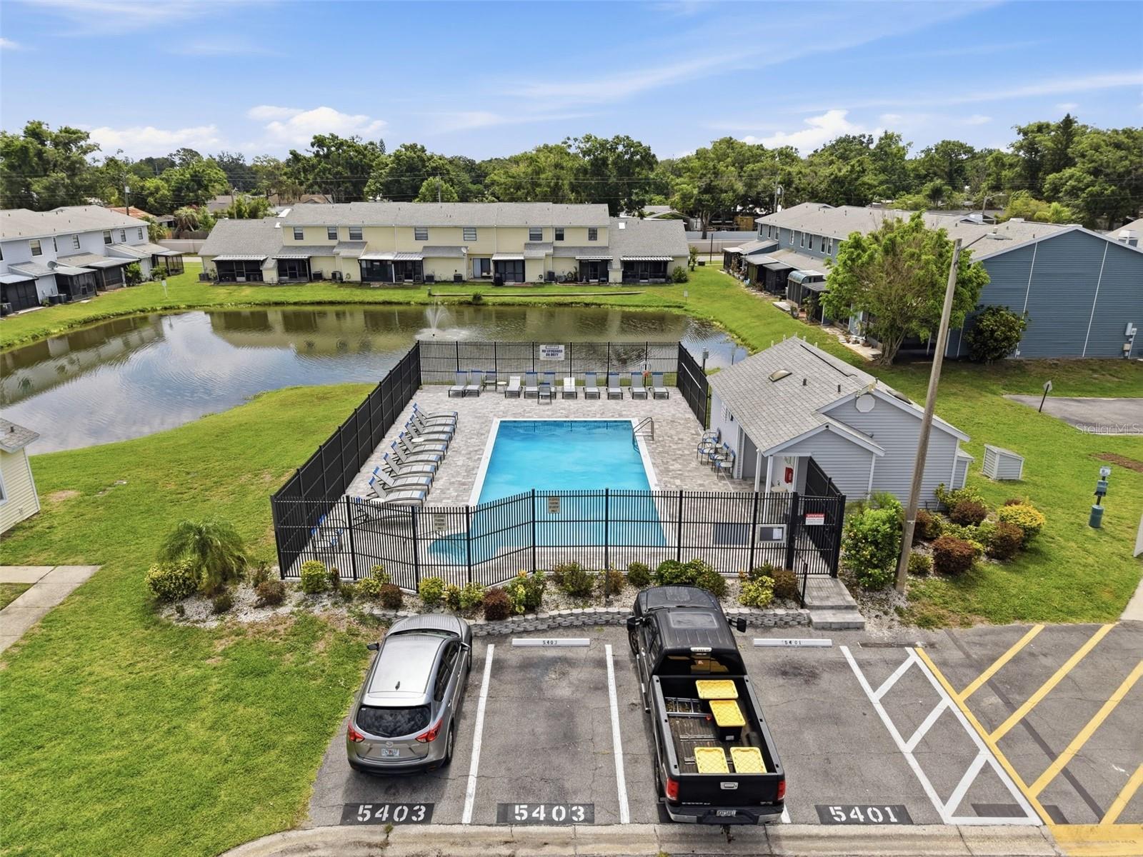 HAMPTON PARK TWNHMS UN 3 - Residential