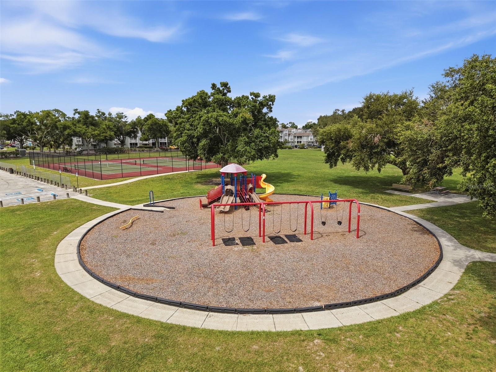 HAMPTON PARK TWNHMS UN 3 - Residential
