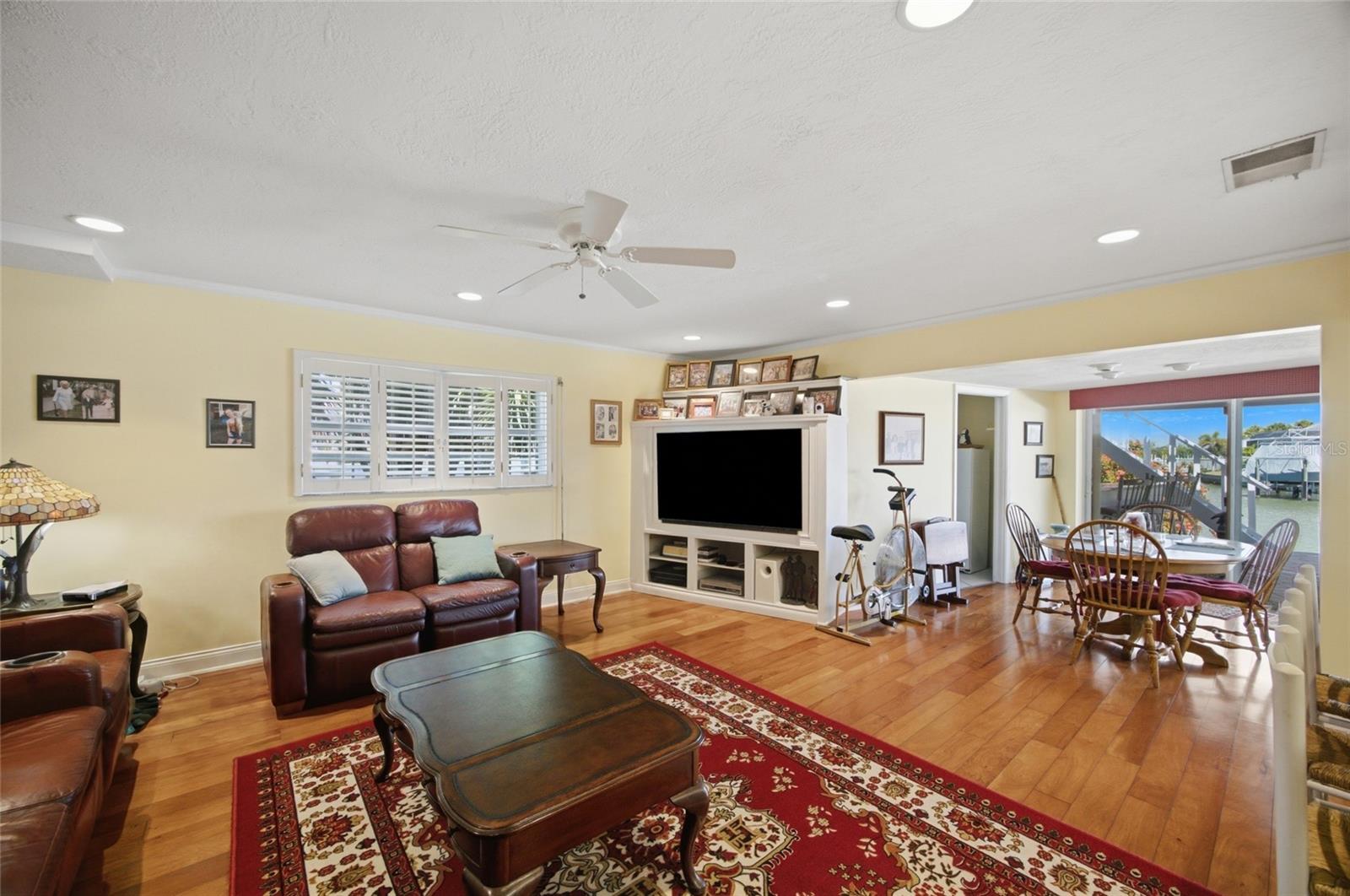 BAYWAY ISLES - Residential