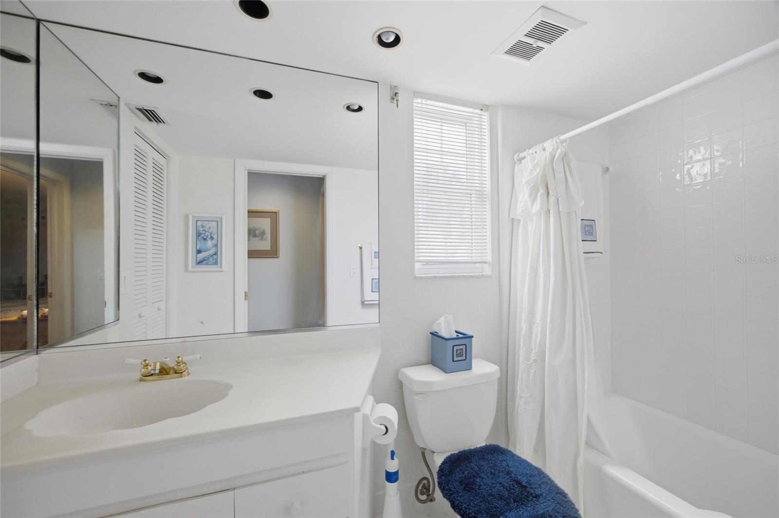 BAYWAY ISLES - Residential