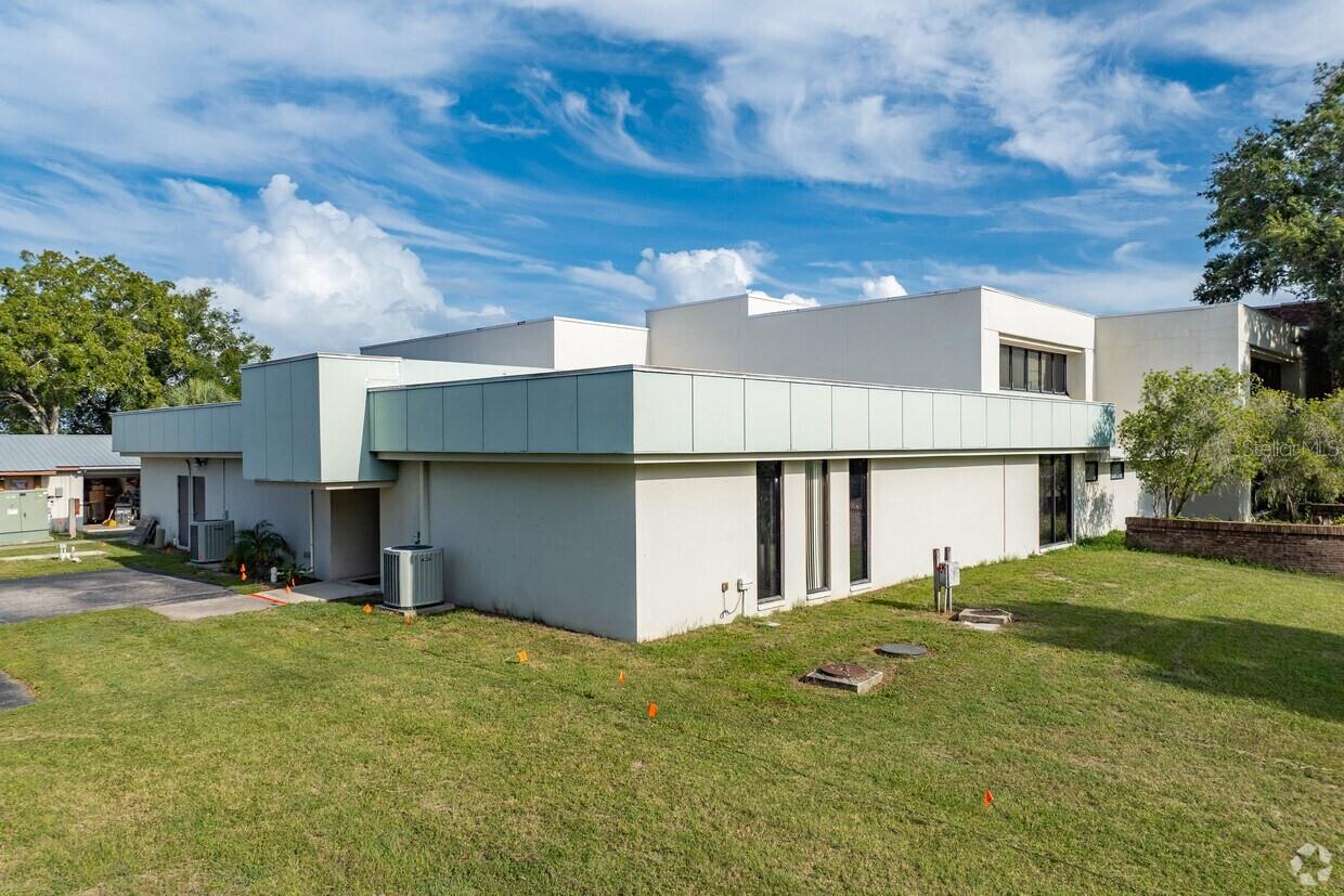 TAMPA & TARPON SPGS LAND CO - Commercial Sale