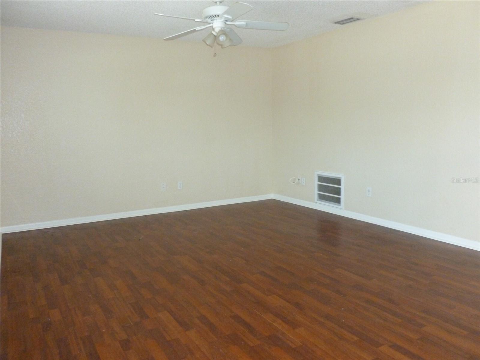 SPRING HILL - Residential Lease