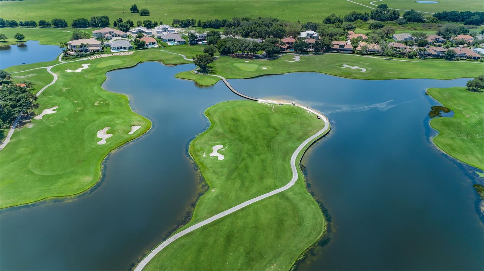 CHAMPIONS CLUB - Residential